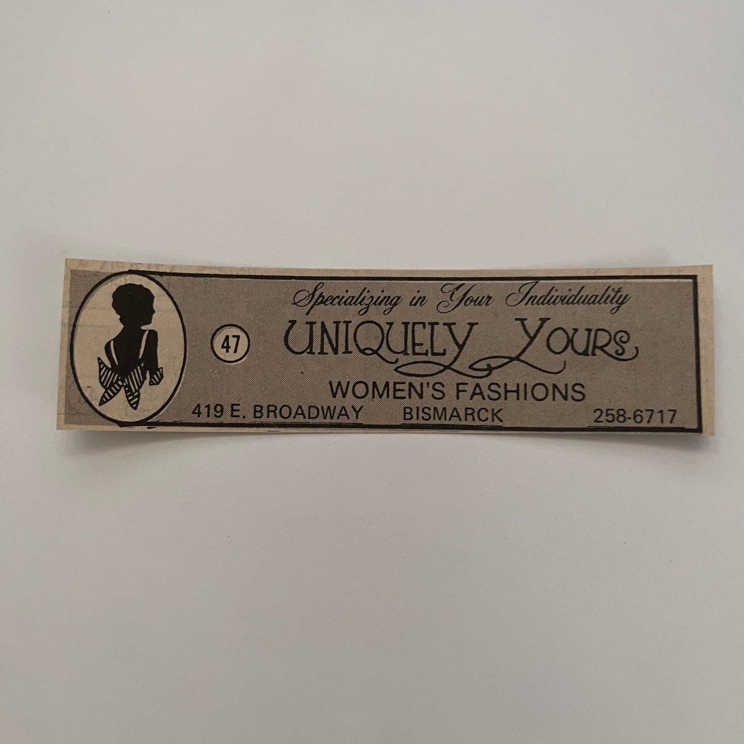 Uniquely Yours Women's Fashions Bismark ND 1977 North Dakota Tourism Ad AG6-H1