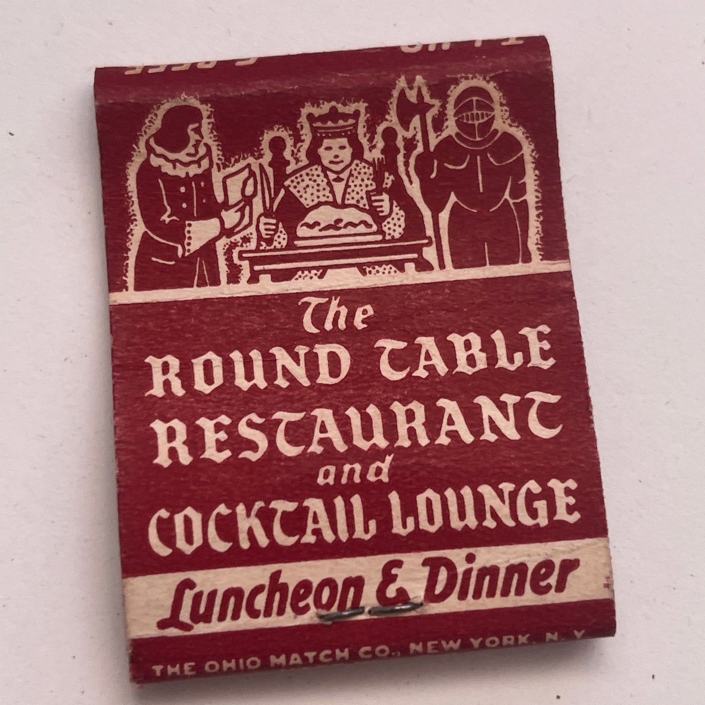 The Round Table Restaurant Hartford CT Vintage Matchbook Cover TB8-MB2-9
