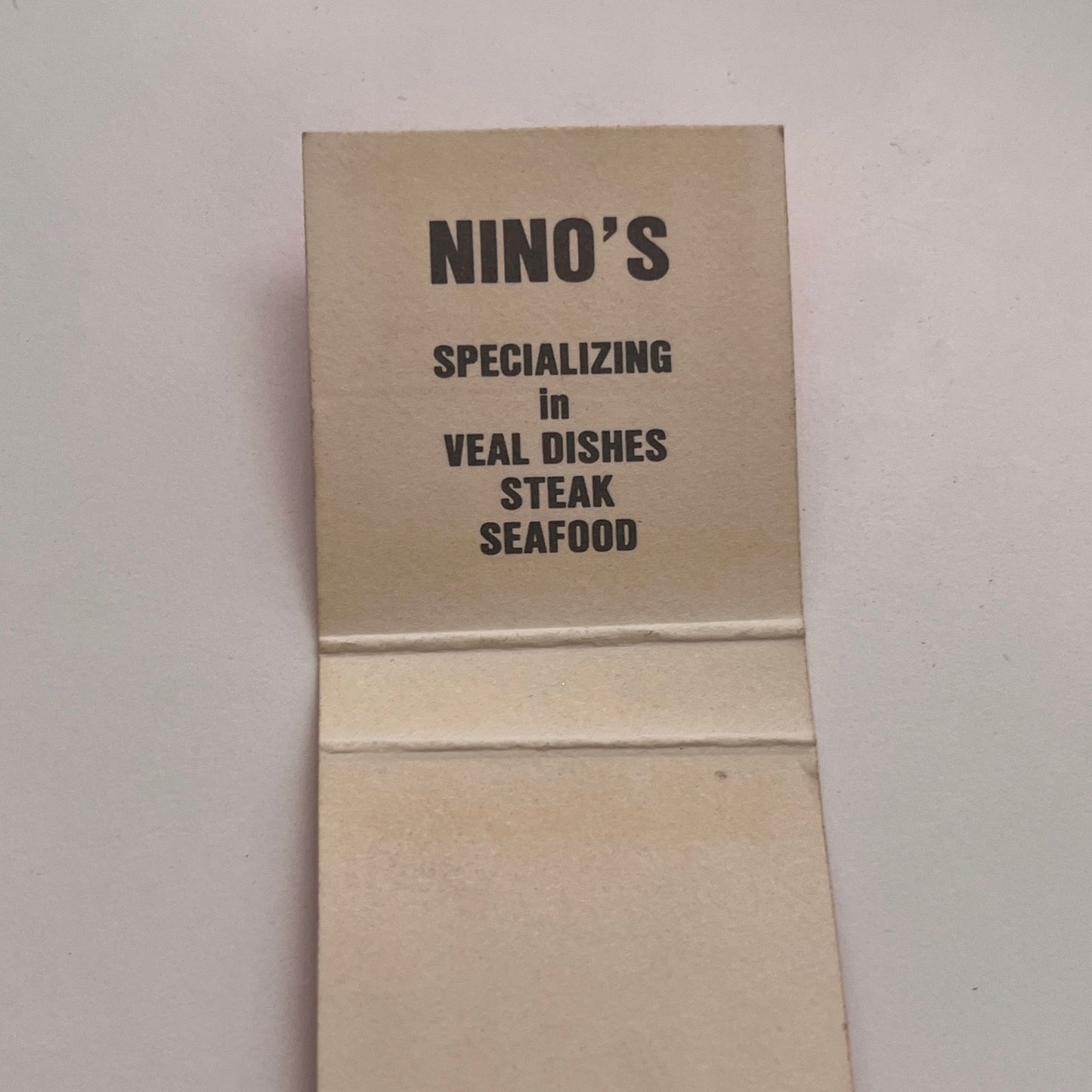 Nino's Italian Restaurant Hartford CT Vintage Matchbook Cover TB8-MB-4