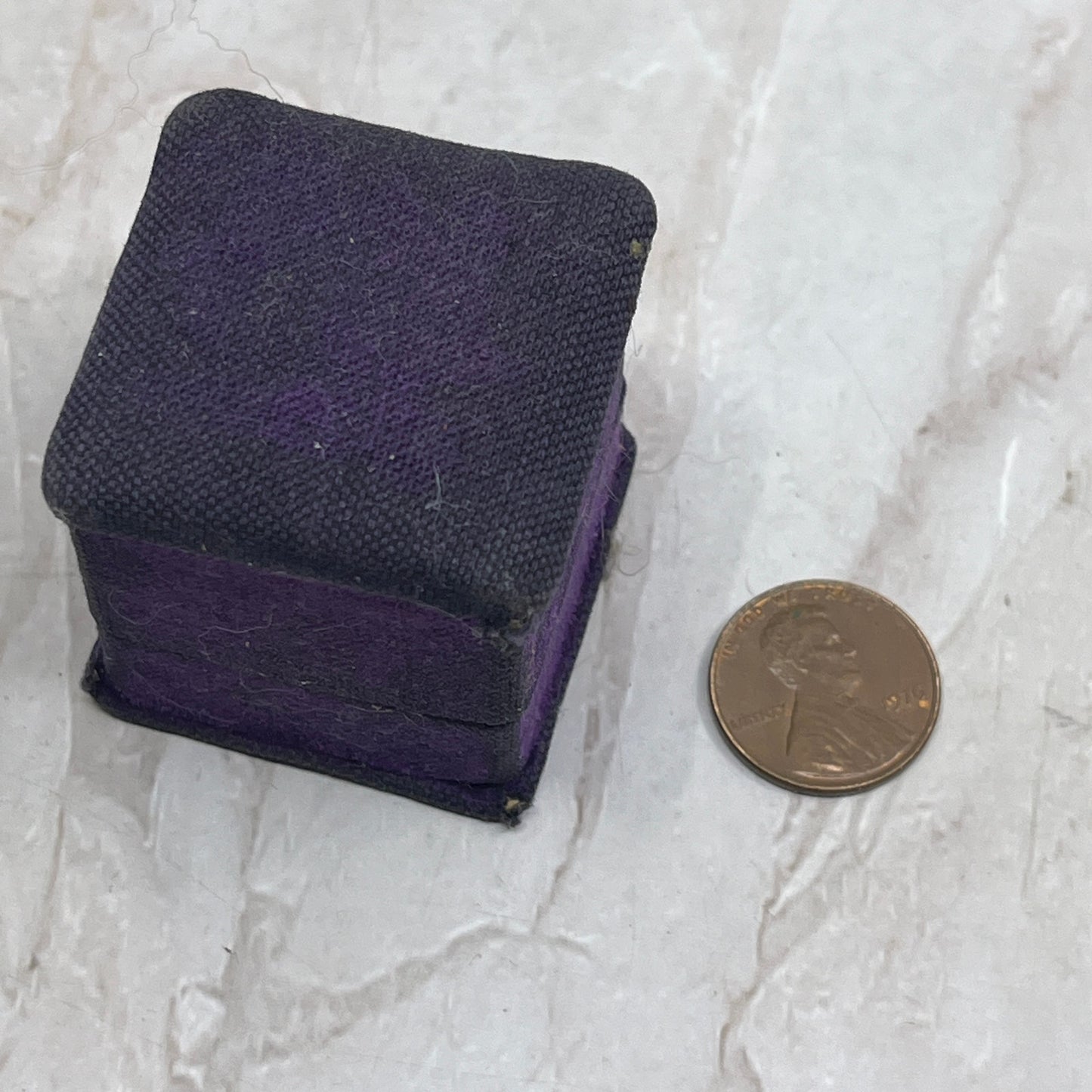 August Poos Jeweler Ring Box St. Louis MO SB3