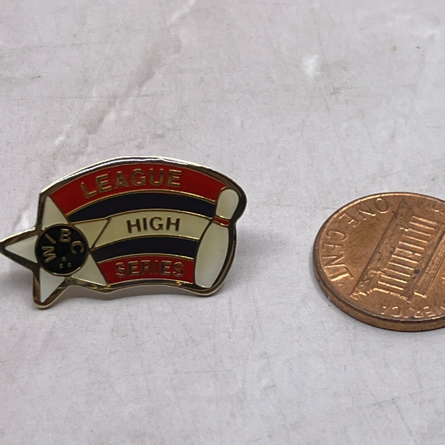 Vintage WIBC Bowling Black/Red League High Series Enamel Pin Pinback SF4