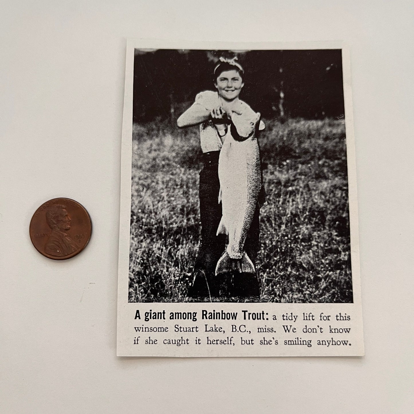 A Giant Among Rainbow Trout Stuart Lake BC Canada 1941 Magazine Picture SAG4-M3