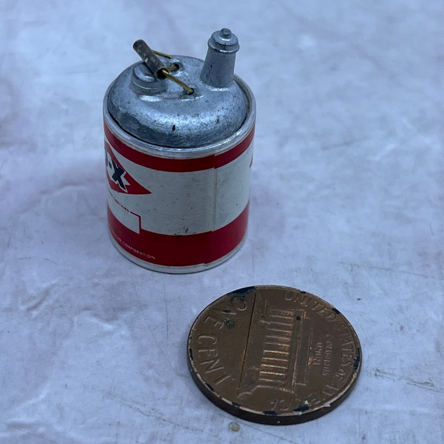 Vintage Miniature Metal D-X Motor Oil Can Model Toy SF5