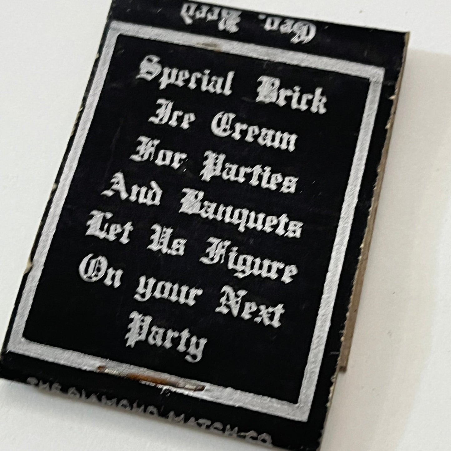 Reeds Homemade Ice Cream Columbia Sq Plymouth MA Matchbook Cover TB8-MB2-10