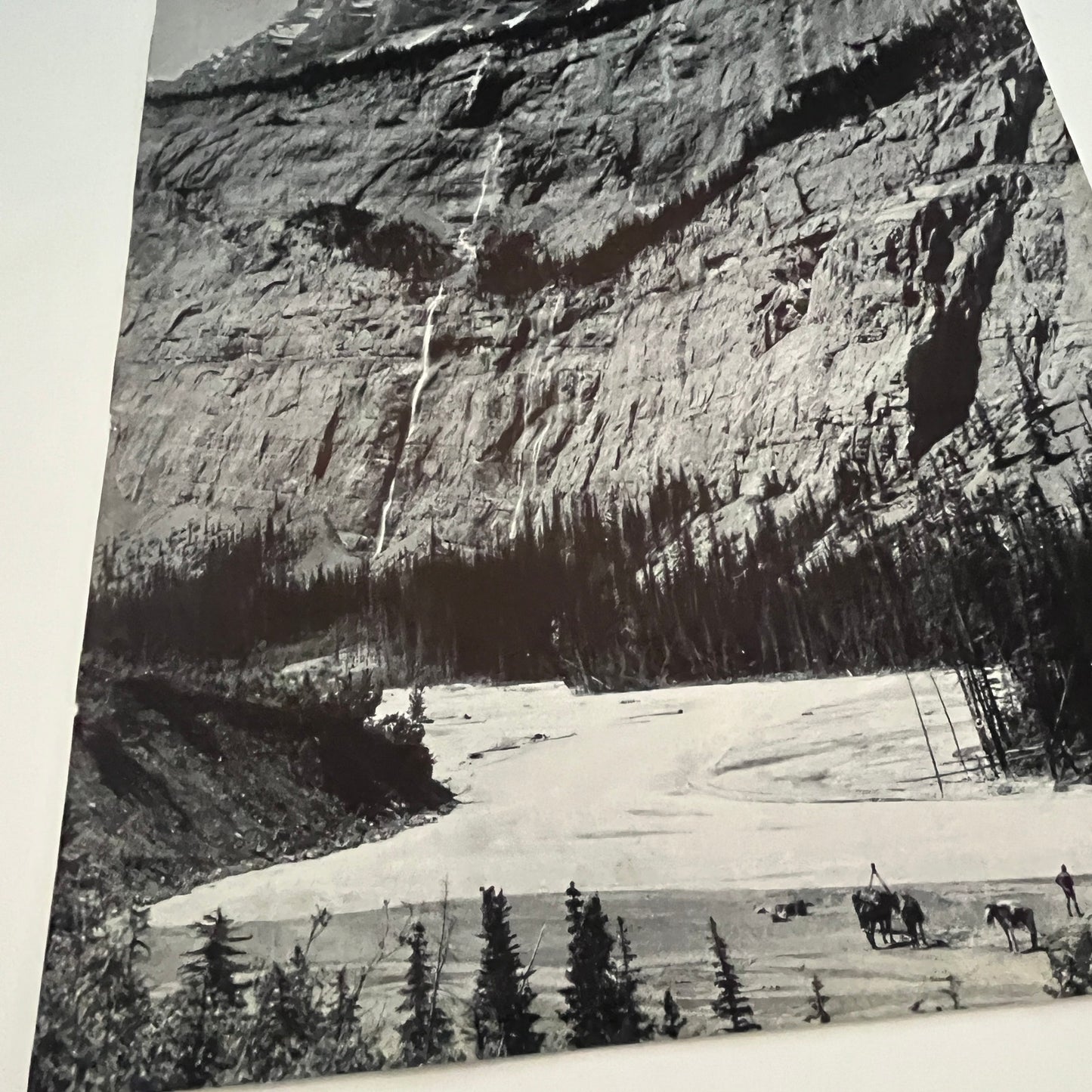 Canada's National Parks Call You Wall Art 1941 Art Print SV1-5