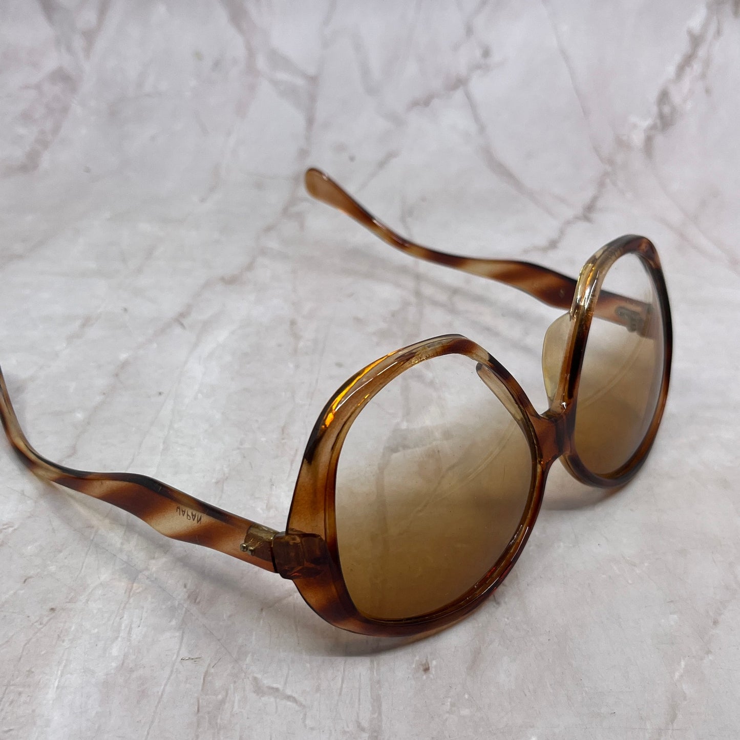 Retro Ladies Oversize Tortoise Shell Japan Round Sunglasses Frames TH9-G2-8