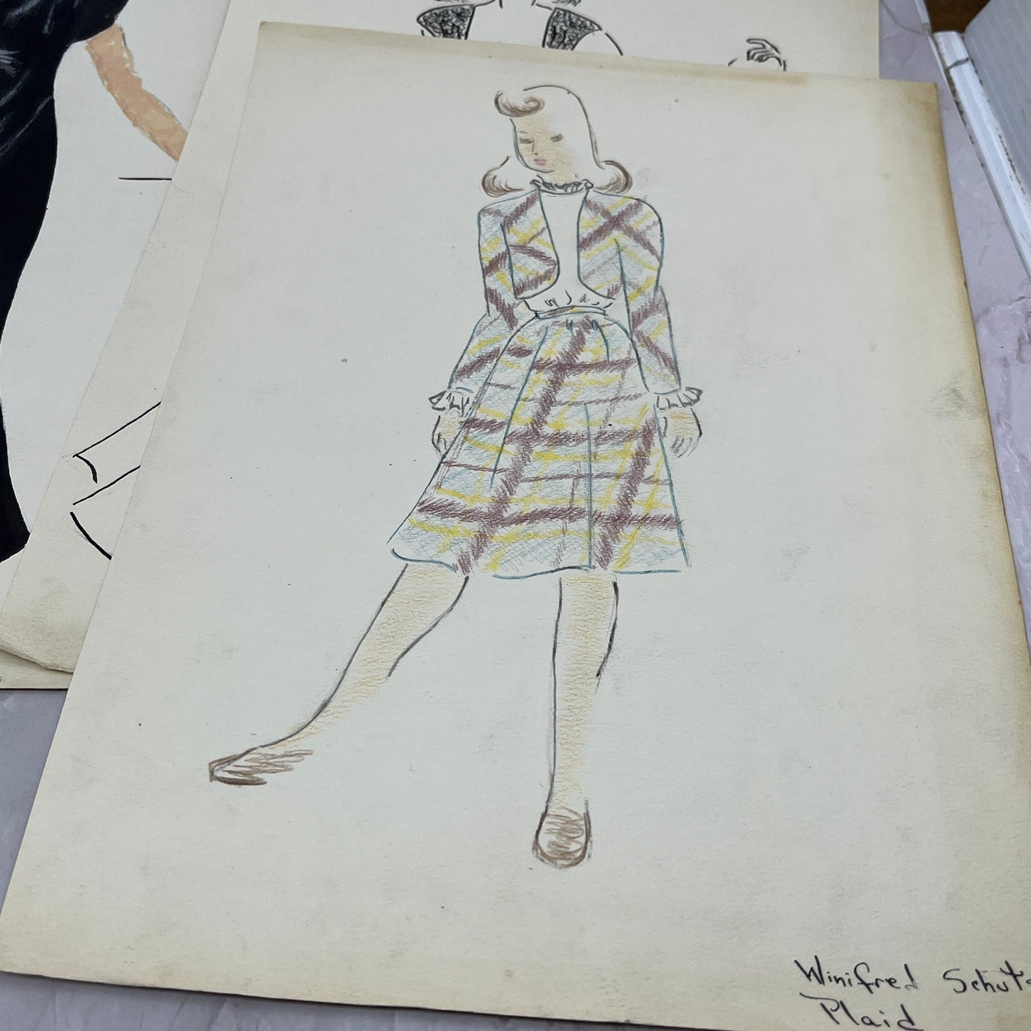 1940s Lot of 6 - 8.5x12 Fashion Sketches & Studies Winifred Schutsky TC5