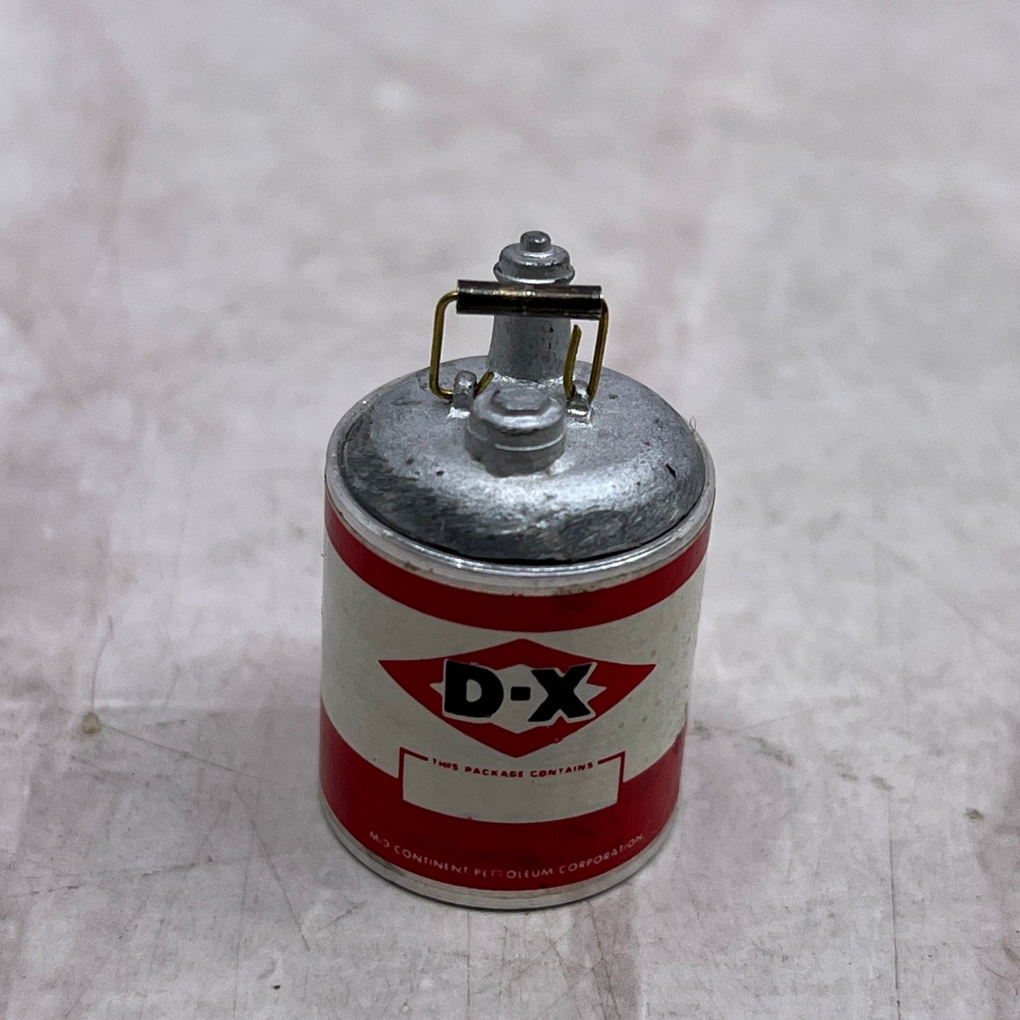 Vintage Miniature Metal D-X Motor Oil Can Model Toy SF5