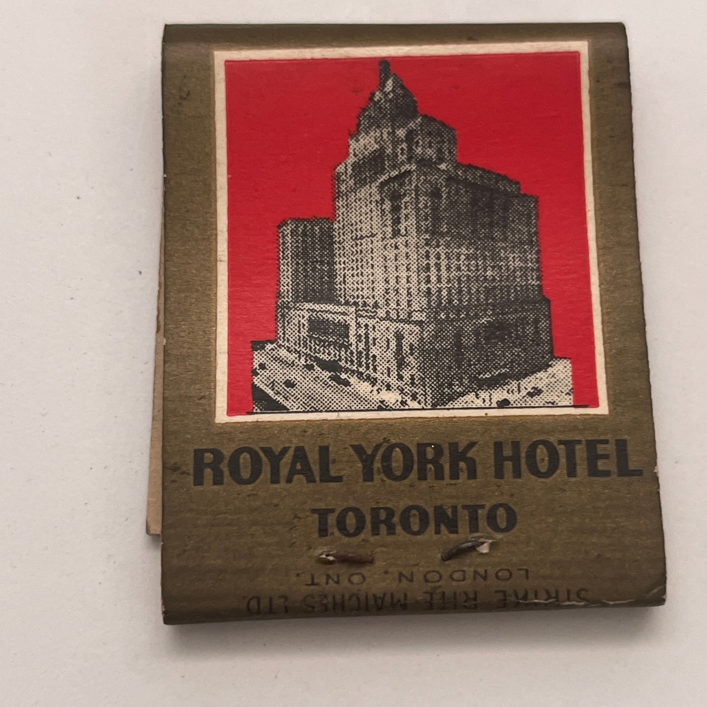 Canadian Pacific Royal York Hotel Toronto Vintage Matchbook Cover TB8-MB2-7