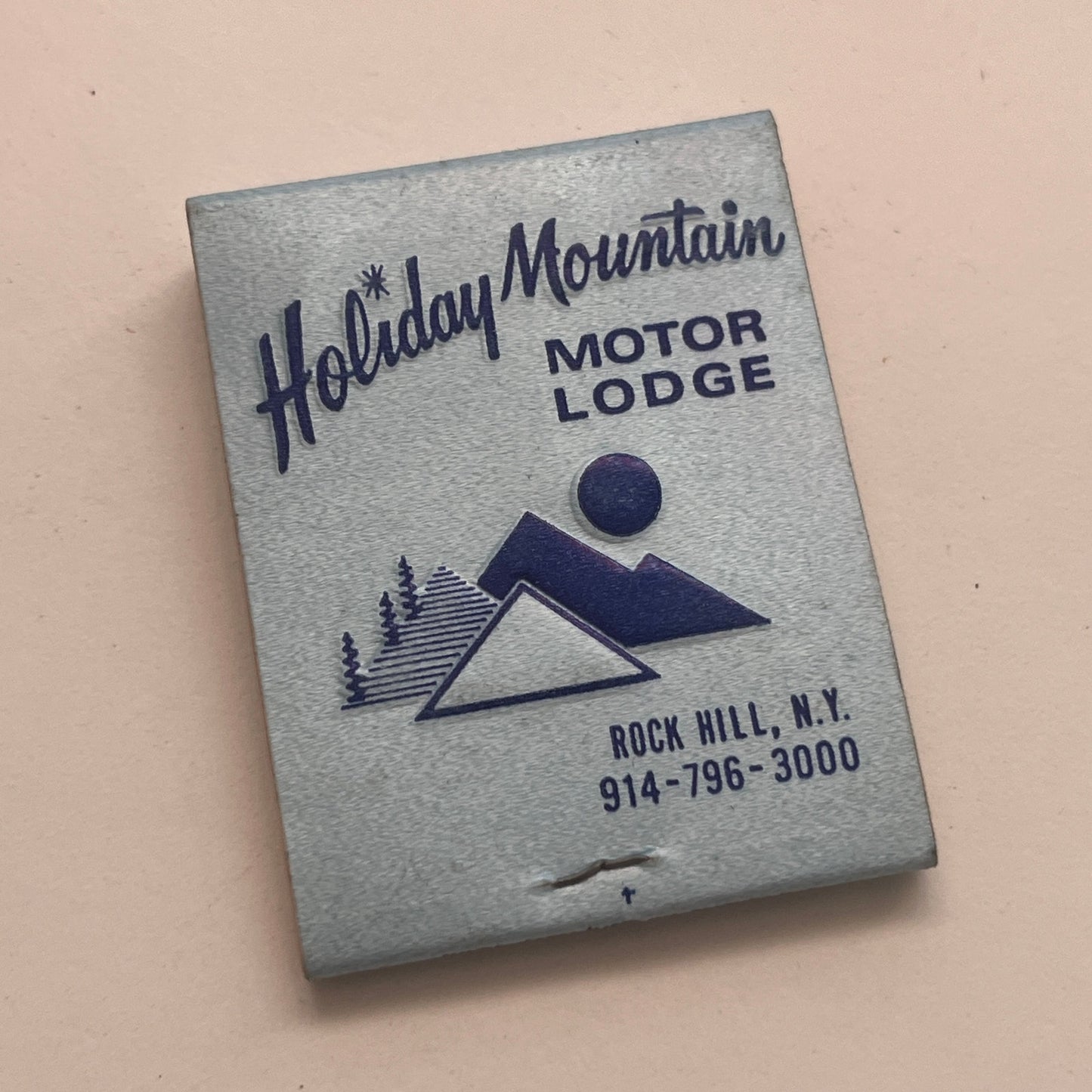 Holiday Mountain Motor Lodge Rock Hill IL Vintage Matchbook Cover TB8-MB2-8