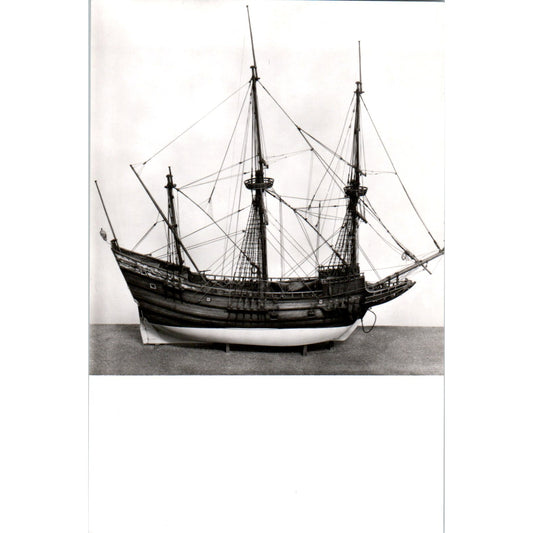 1960s Model of the Half Moon Ship Marine Museum New York Vintage Postcard PE2