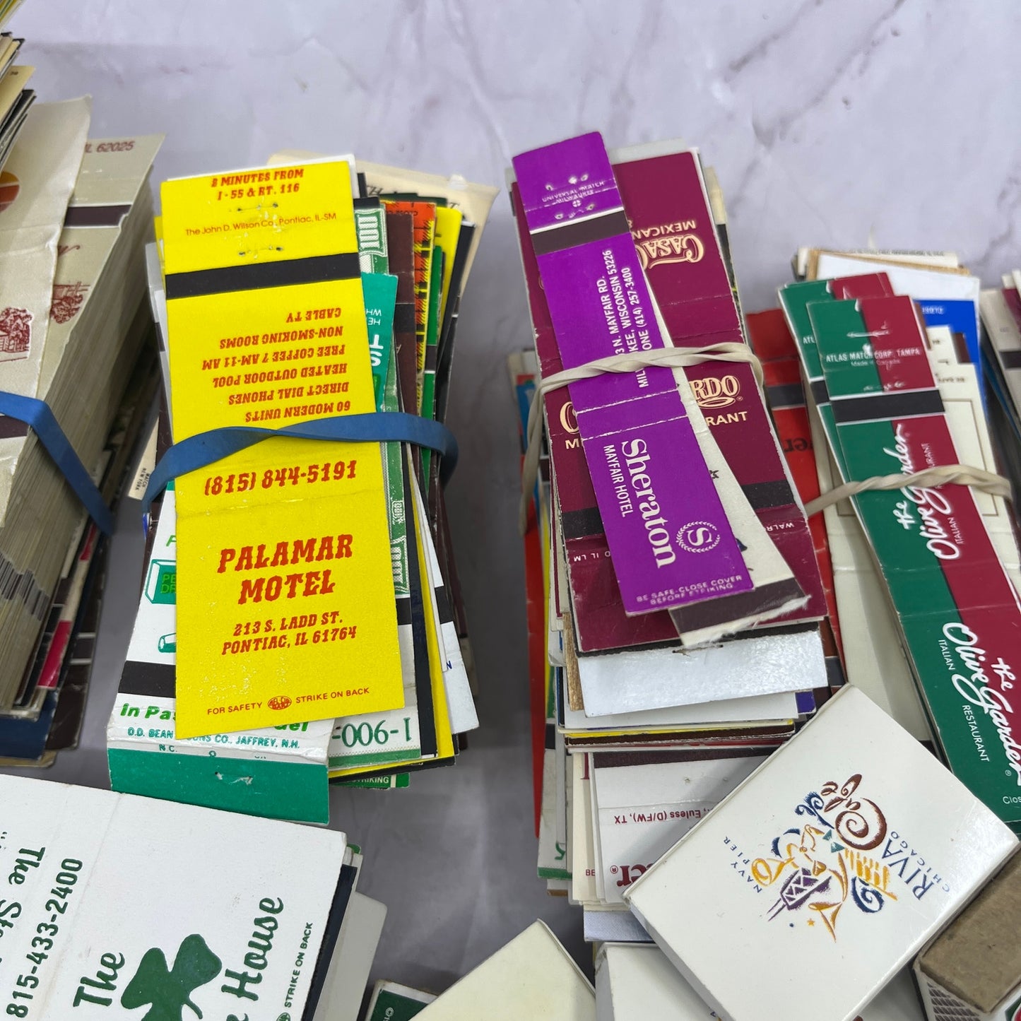 Huge Collection of Vintage Matchboxes and Matchbook Matchcovers Over a Pound TE2