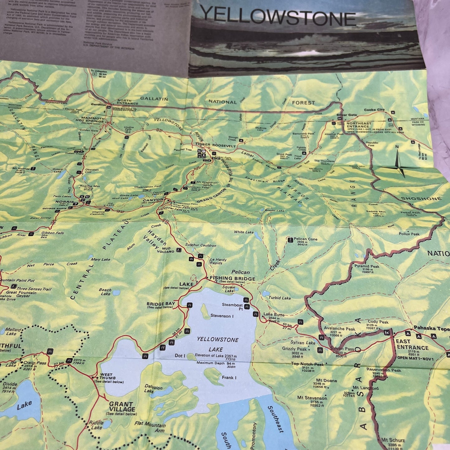 1979 Yellowstone Park Travel Fold Out Map TH2-MP1