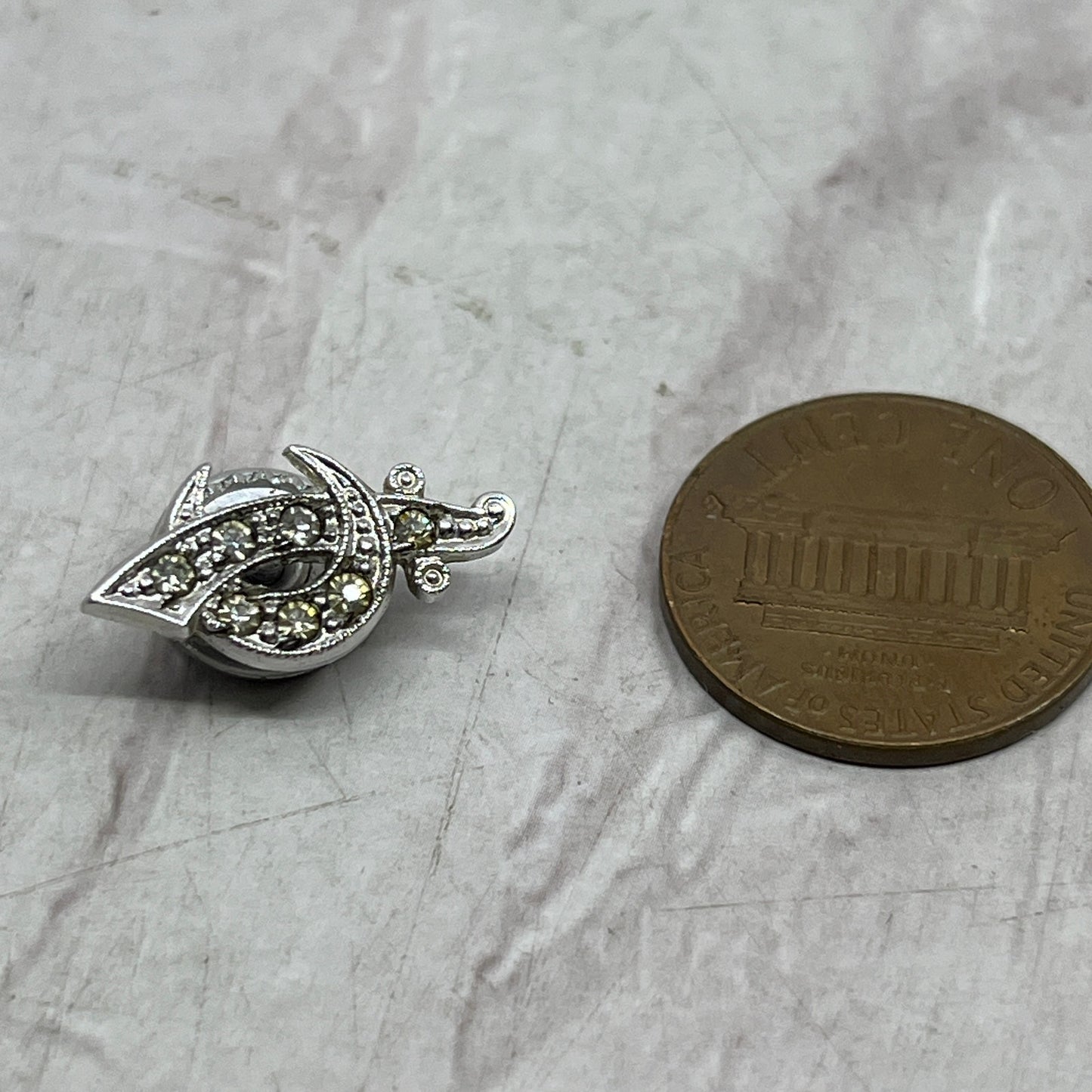 Vintage Sterling Silver Masonic Lapel Pin Button Crescent Moon Scimitar SE5