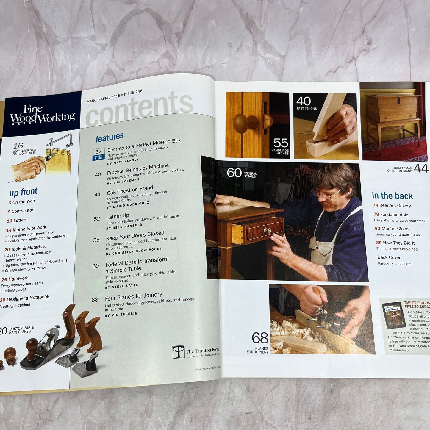 Flawless Mitered Boxes - Apr 2015 No 2468 - Fine Woodworking Magazine M35