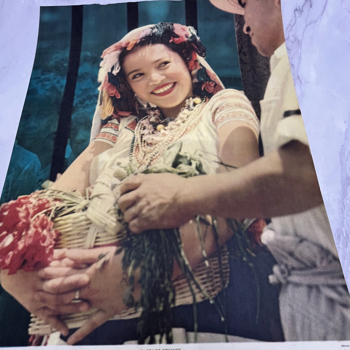 Su Primer Romance - Retro Mexican Art 11.5x14.5" Art Print V22