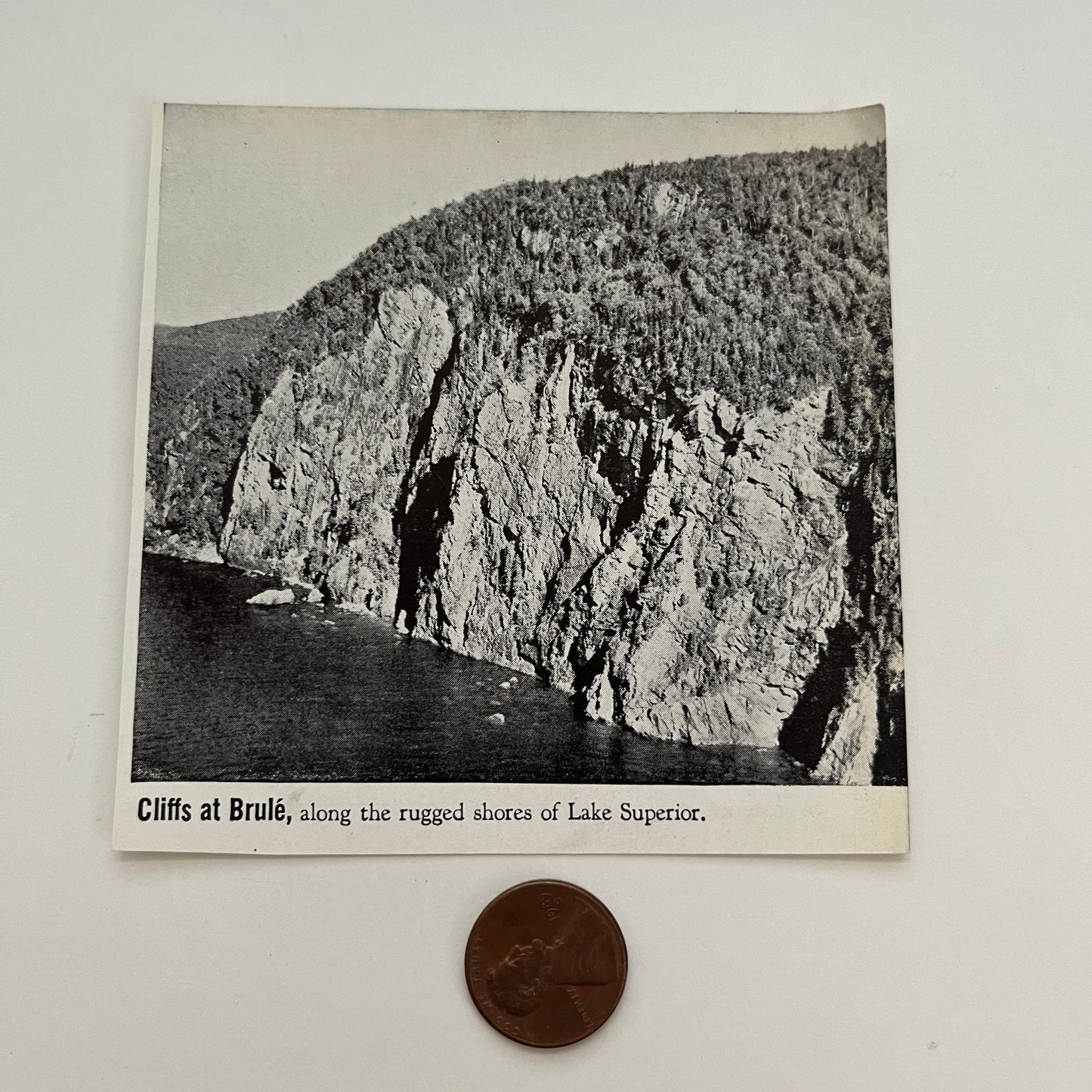 Cliffs at Brulé Lake Superior ON Canada 1941 Magazine Picture SAG4-H2