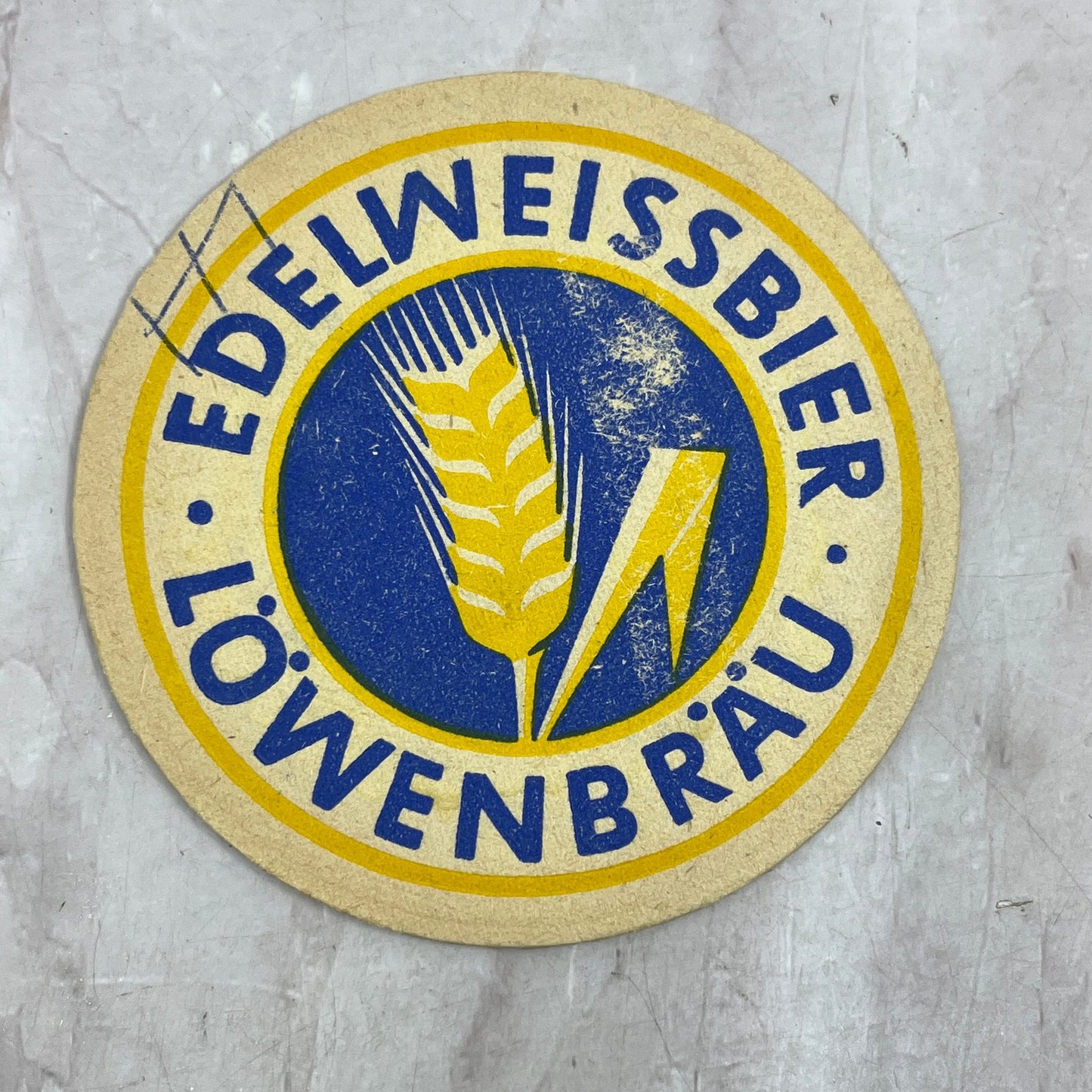 Vintage Mathaser Weissbierkeller Josef Reinbold Löwenbräu Beer Coaster TJ5-CO1