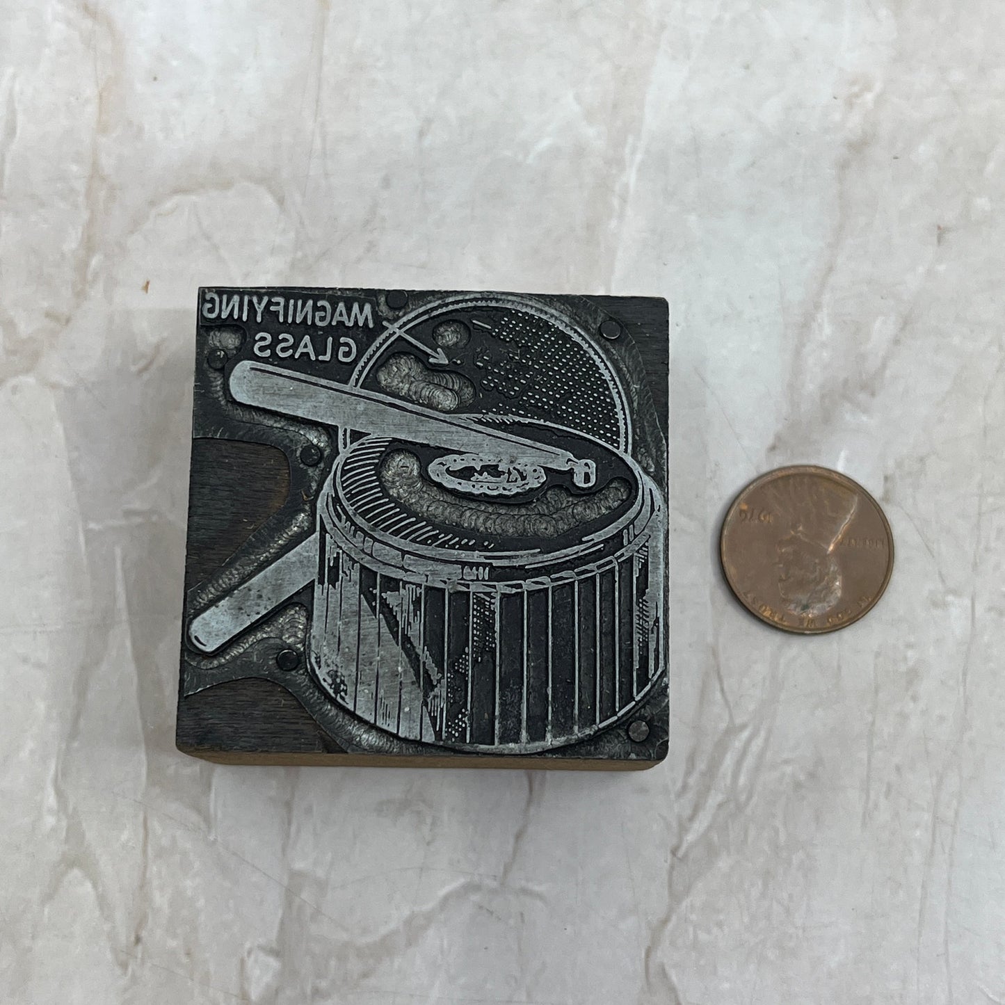 Magnifying Glass Desktop Pen Holder Vintage Letterpress Printers Block Plate TK3