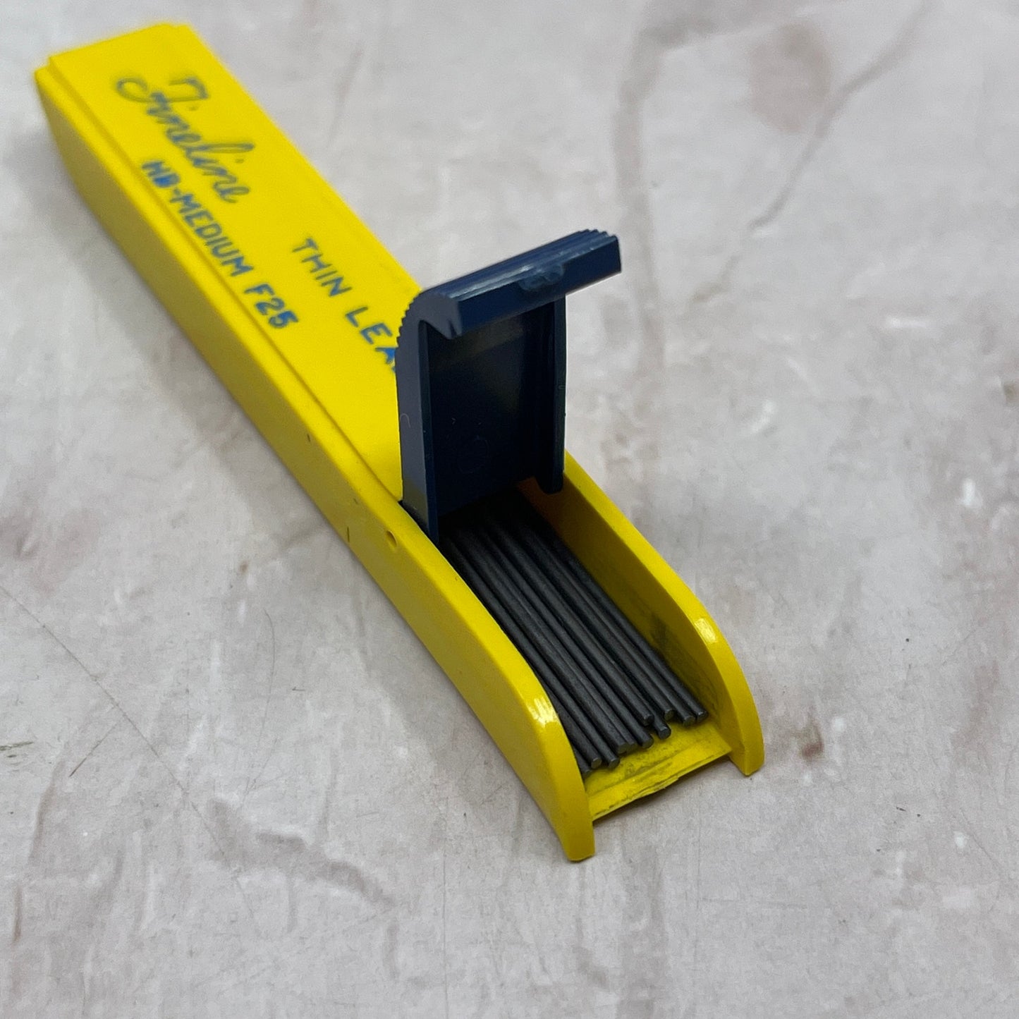 Vintage Fineline Thin Leads HB-Medium F25 For Mechanical Pencil SB8