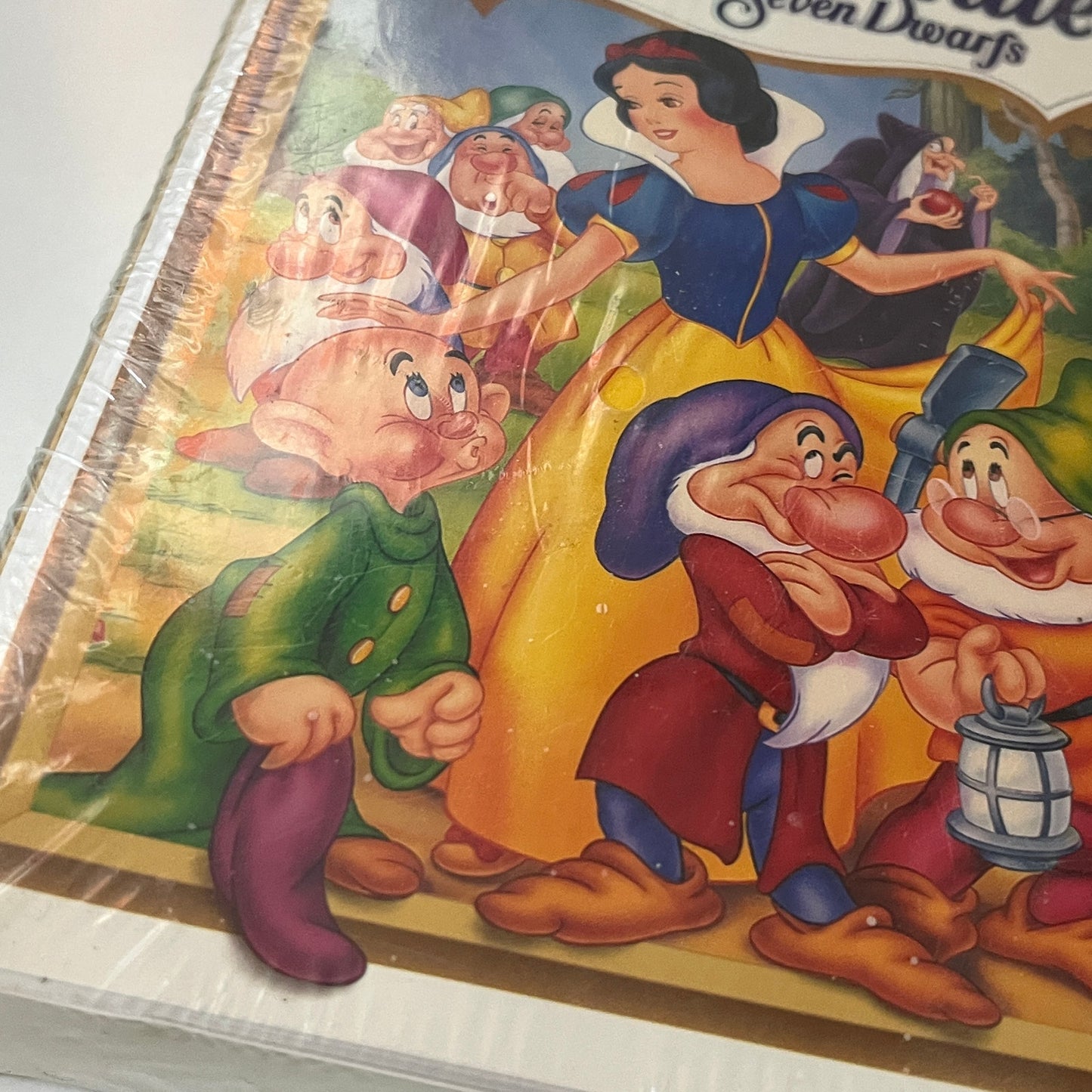 Disney's Snow White Masterpiece VHS 1st Edition ISBN: 1-55890-641-X TK3