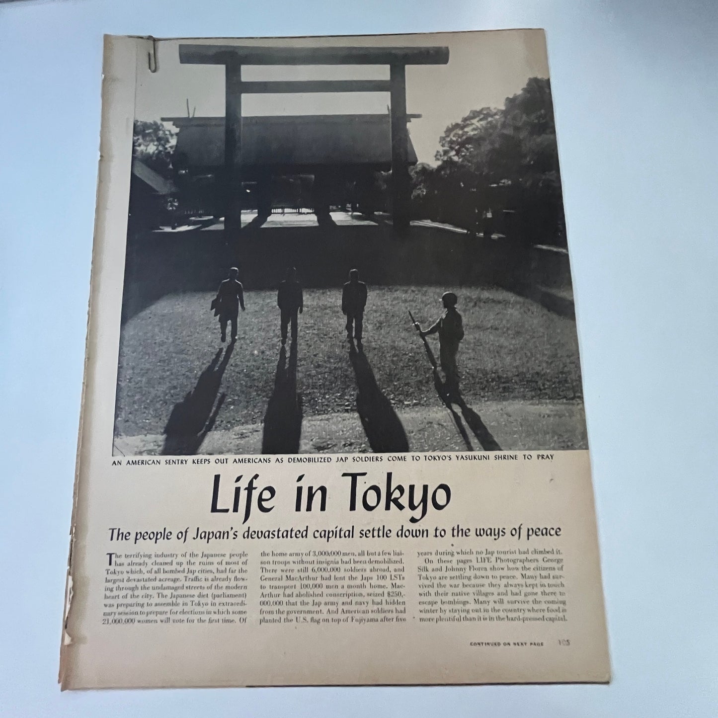 Life in Tokyo - People of Japan Settle Down 5 Pages 1940s WWII Era Article V29-5