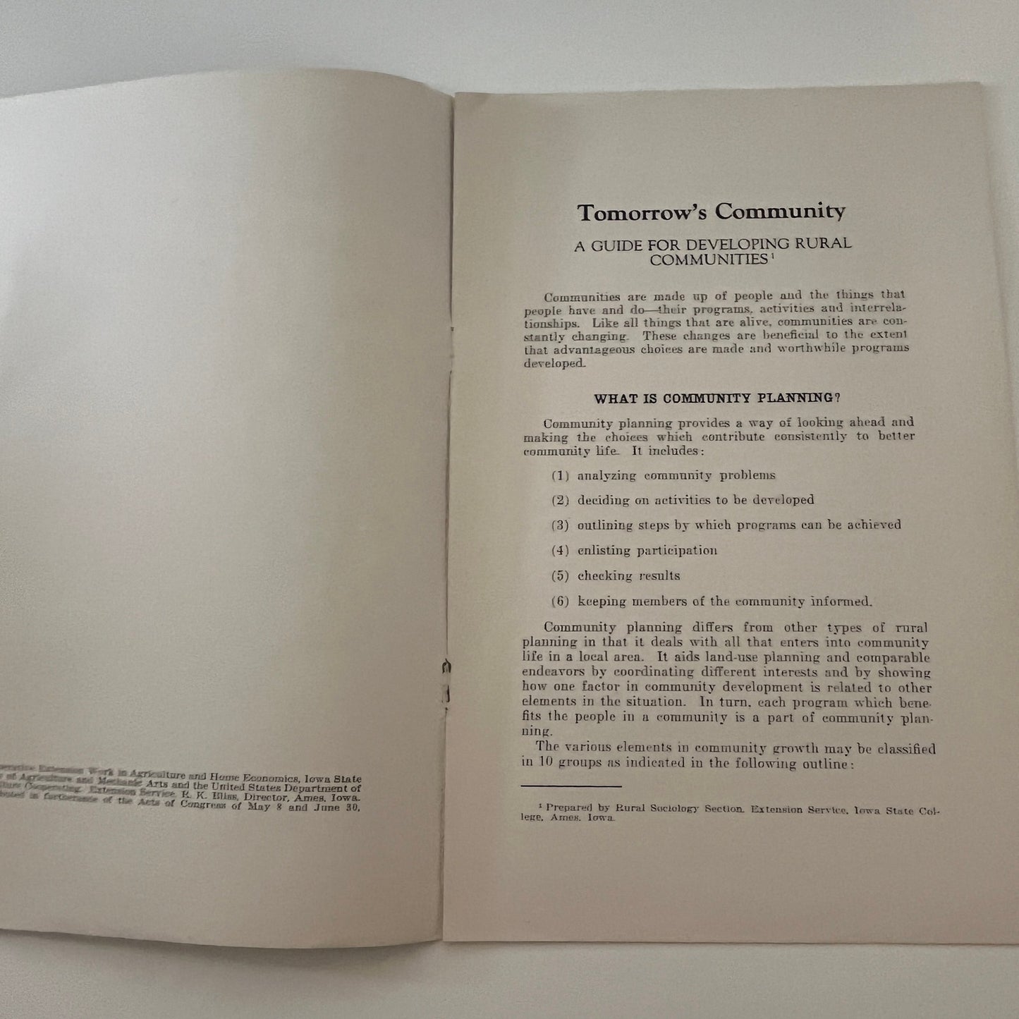 Tomorrow's Community 1940 Ames IA Farm Bulletin TK2-XB5