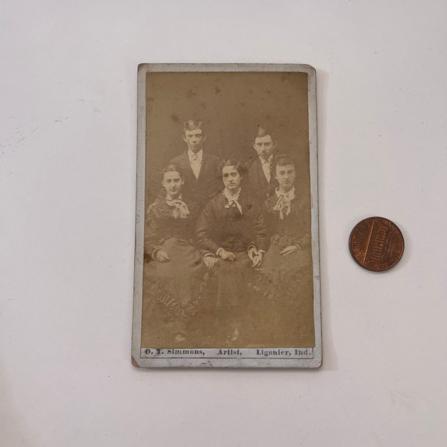 Group Photo by O.T. Simmons Ligonier IN Antique Victorian CDV Card TK3-P