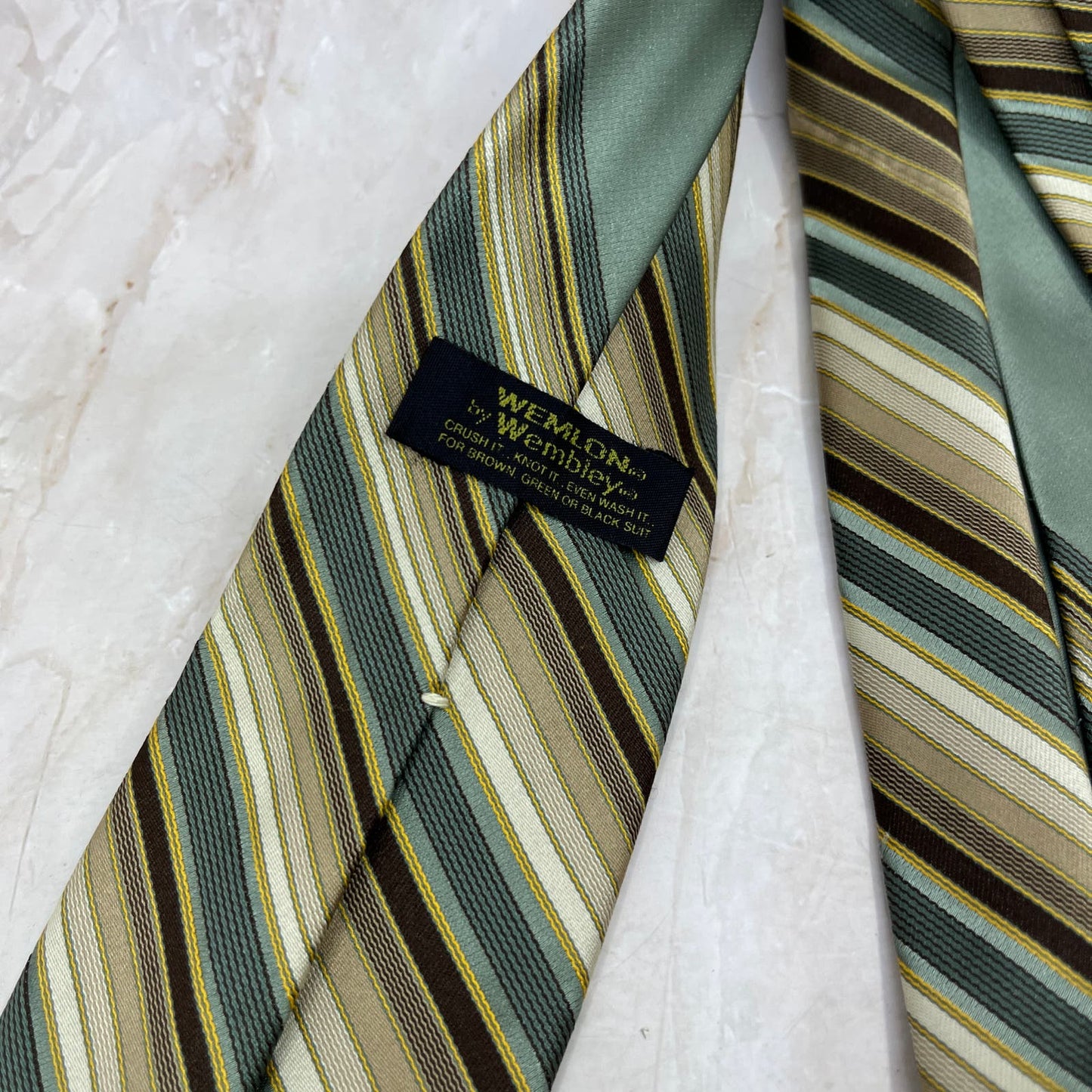 Retro Men's Wemlon by Wembley Polyester Green Stripe Necktie Tie TG9-T2