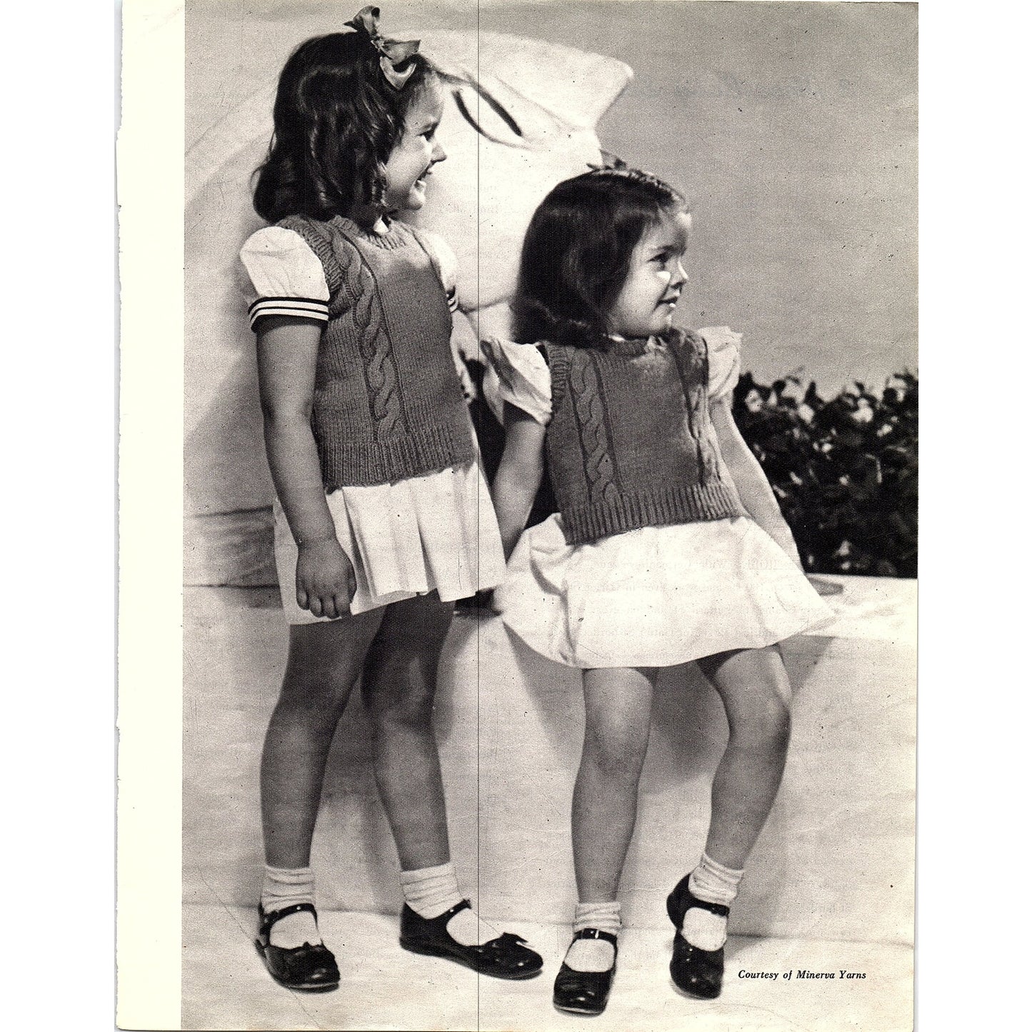 3 Piece Baby Set 6 Months Carriage Robe, Sacque, Cap 1945 Knitting Pattern AG3-8