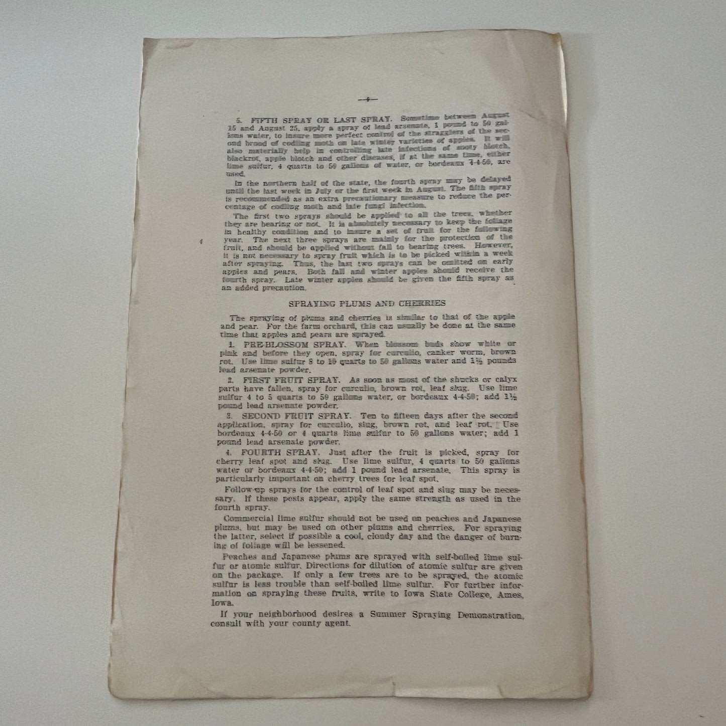 Spraying Fruit Trees WJ Kocken 1921 Ames Iowa Farm Bulletin Booklet TK2-XB4