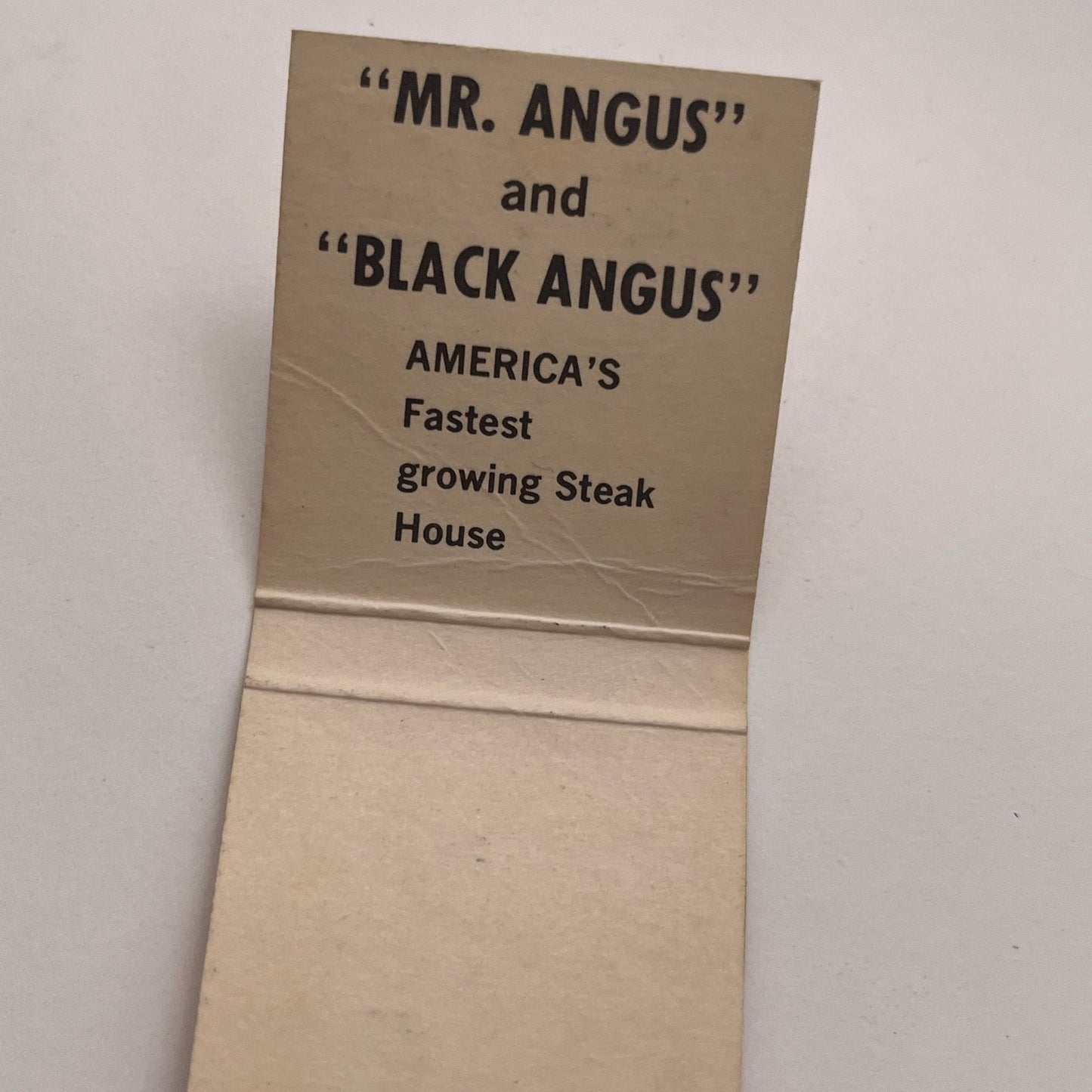 Black Angus Restaurants and Lounges Vintage Matchbook Cover MM2-7