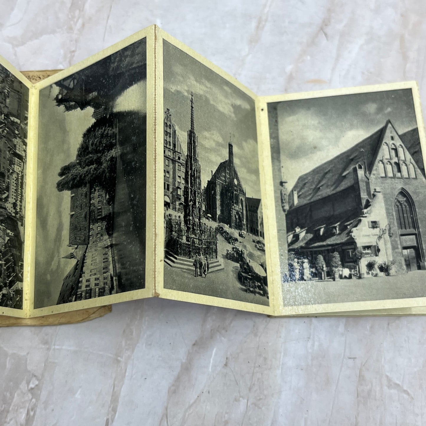 Antique Nuremberg Germany Miniature Photo Book Travel Souvenir TI8-S6