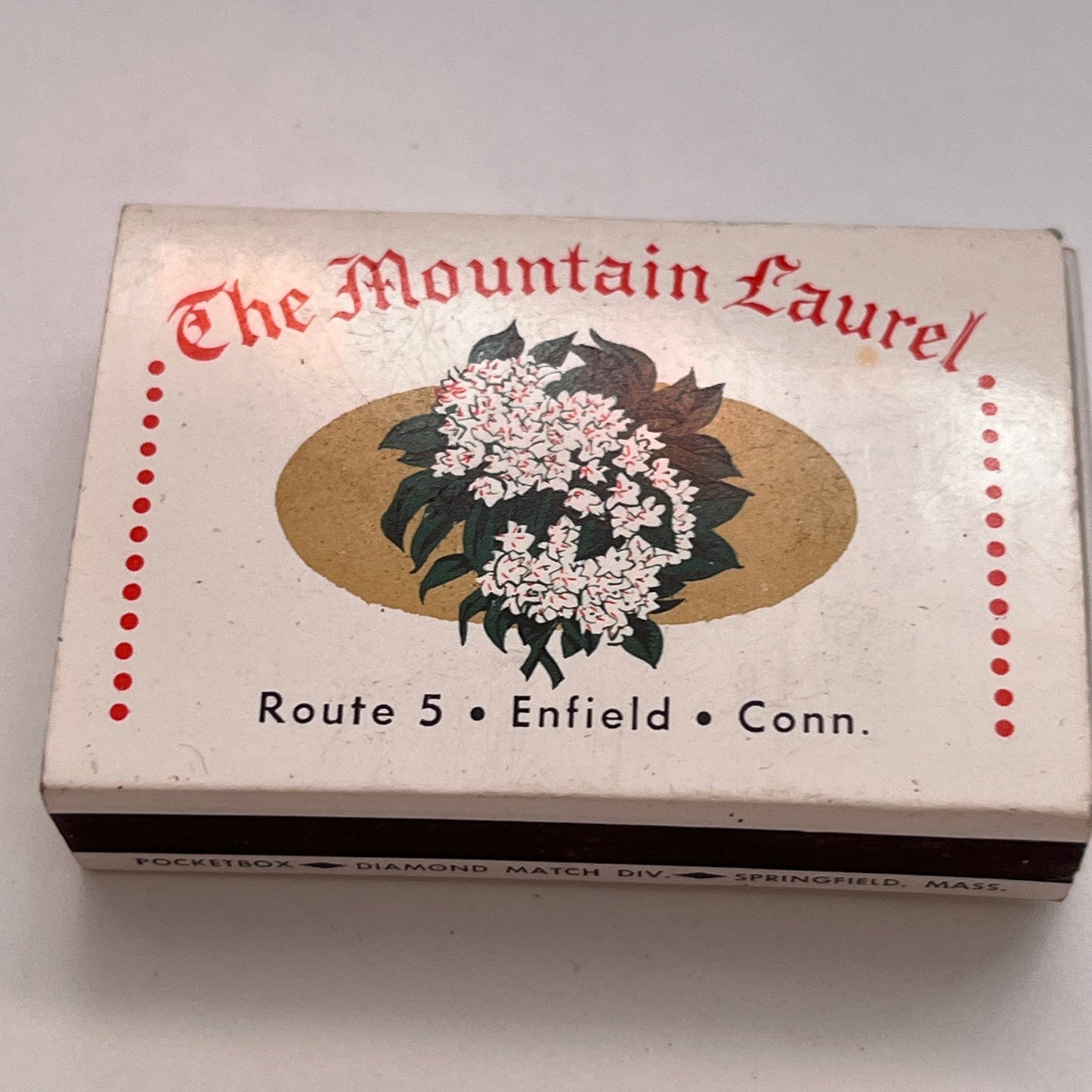 The Robin Hood Tap Room, The Mountain Laurel Enfield CT Vintage Matchbox TB6-MB3