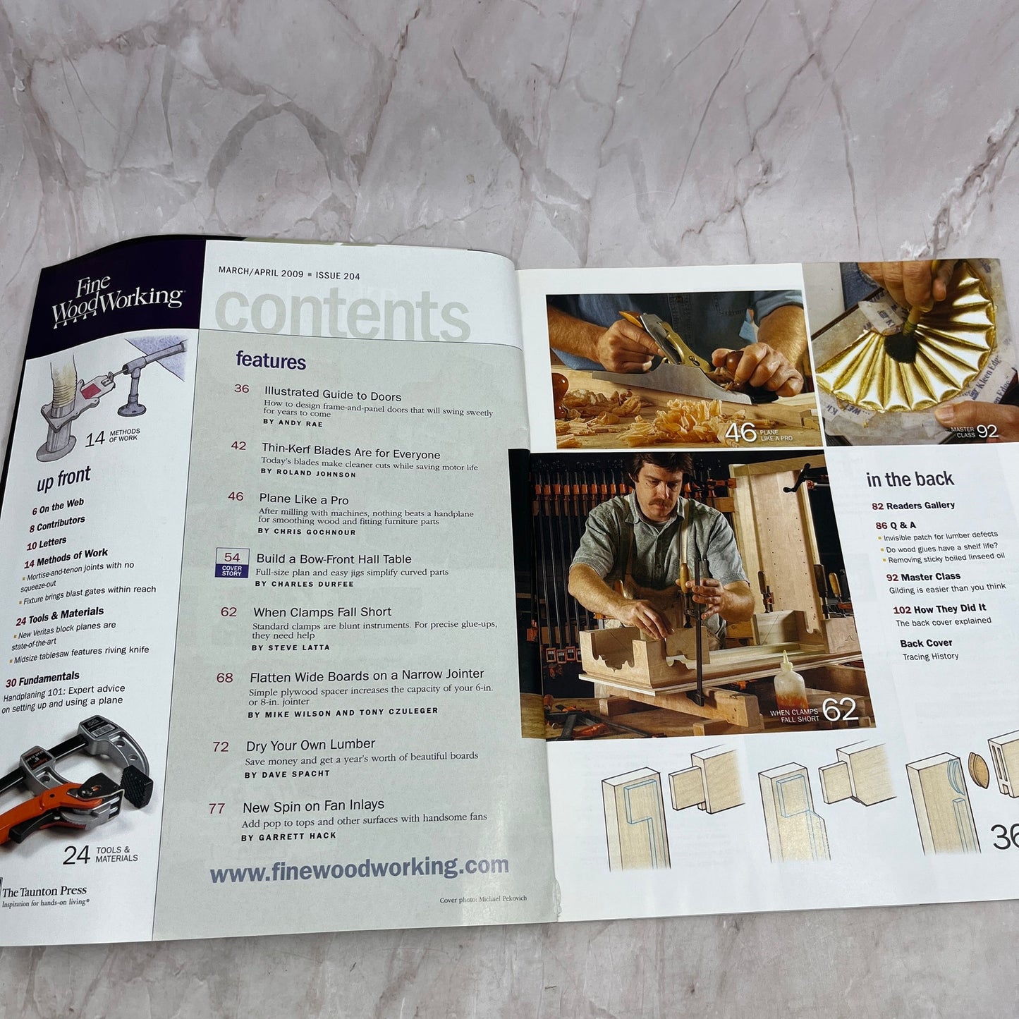 Bow-Front Table - Apr 2009 No 204 - Taunton's Fine Woodworking Magazine M34