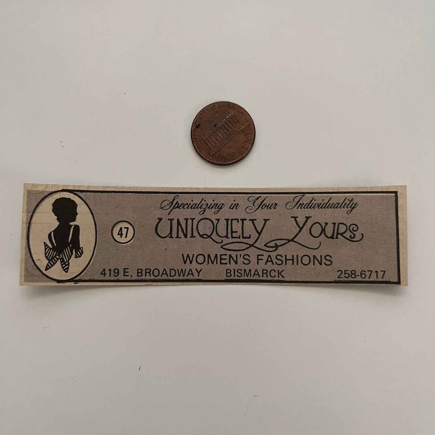 Uniquely Yours Women's Fashions Bismarck ND 1977 North Dakota Tourism Ad AG6-H1