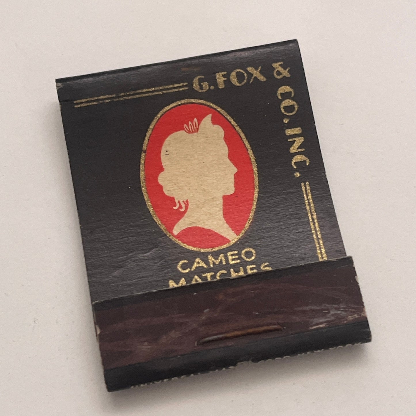 Cameo Matches G. Fox & Co Inc Vintage Matchbook Cover TB8-MB2-6