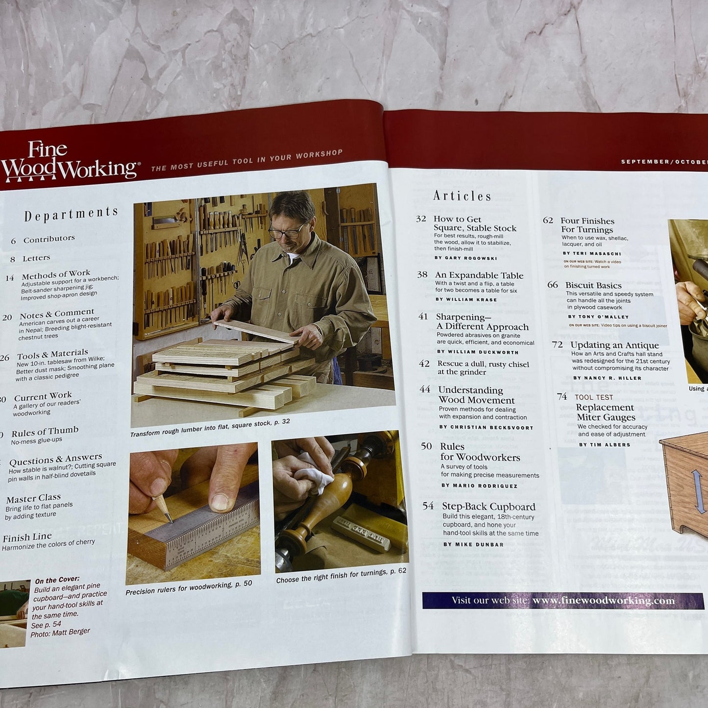 Country-Style Cupboard - Oct 2003 No 165 Taunton's Fine Woodworking Magazine M34