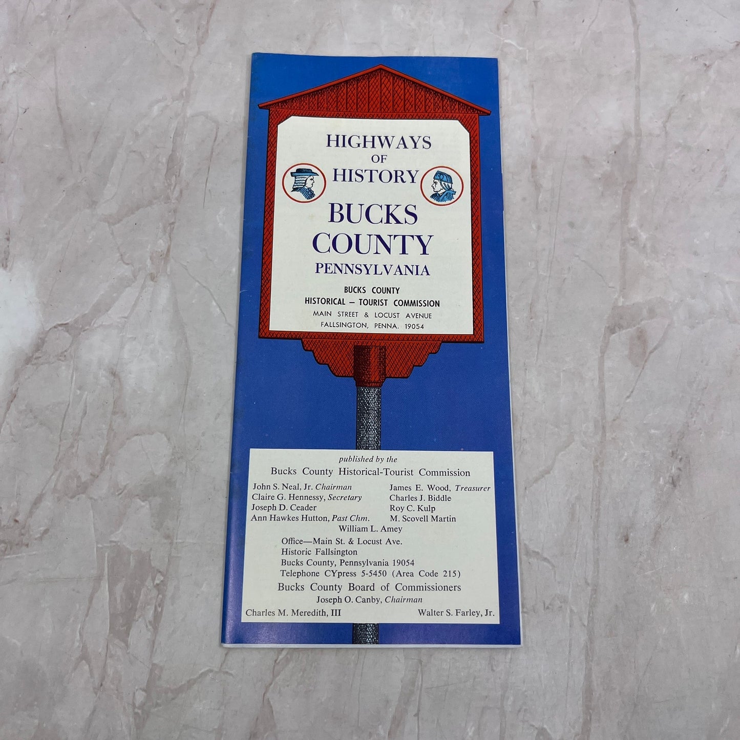 1970s Bucks County PA Travel Guide and Fold Out Map TH9-TM1