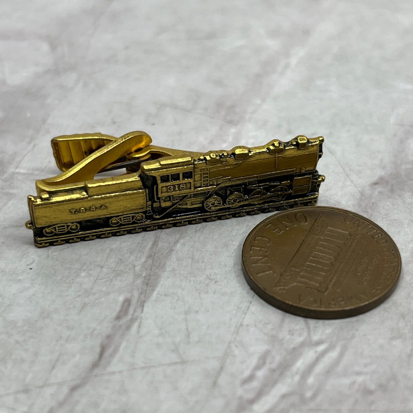 Vintage TRRA 318 Train Locomotive Gold Tone Tie Clip SE5