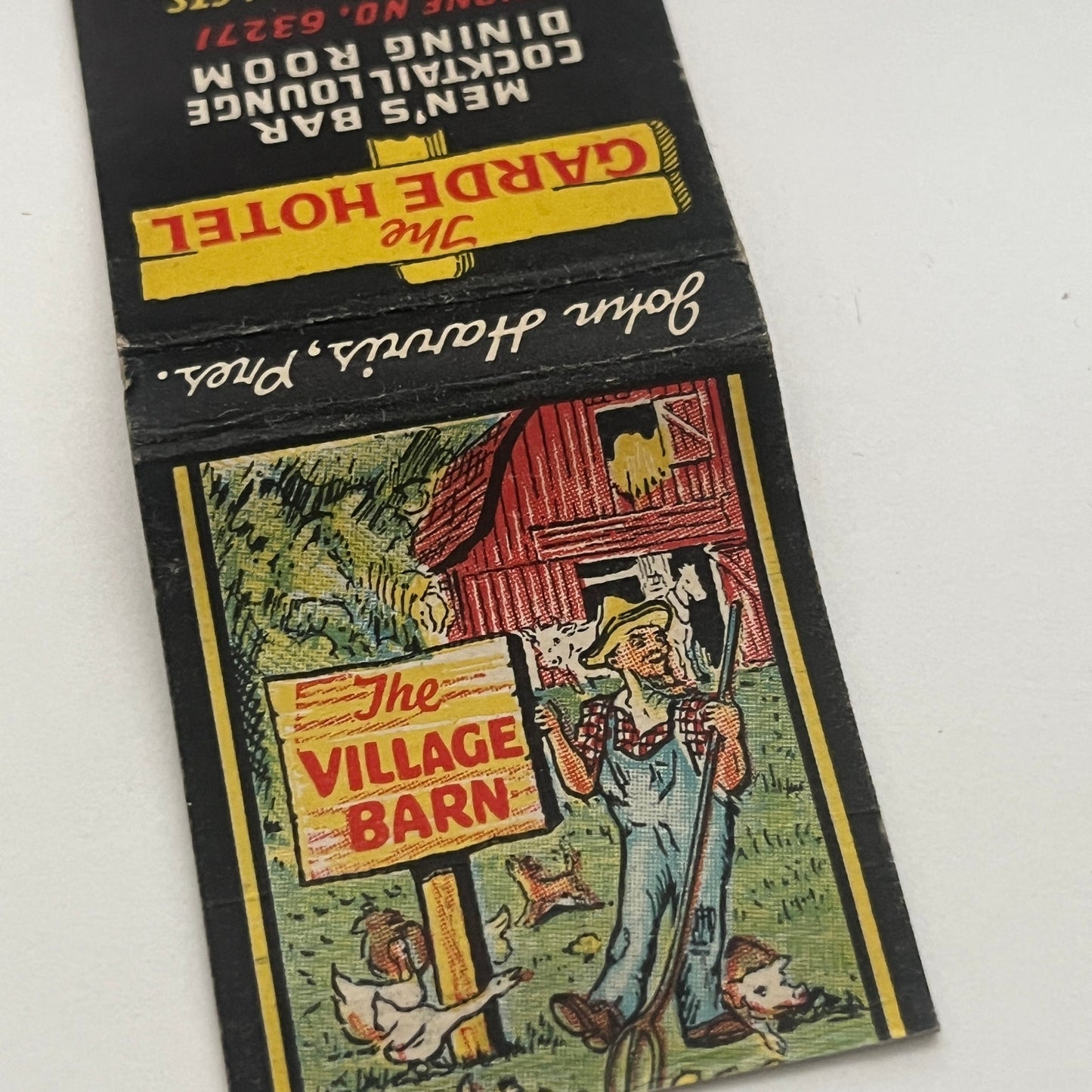 The Garde Hotel John Harris Hartford CT Vintage Matchbook Cover TB8-MB2-1