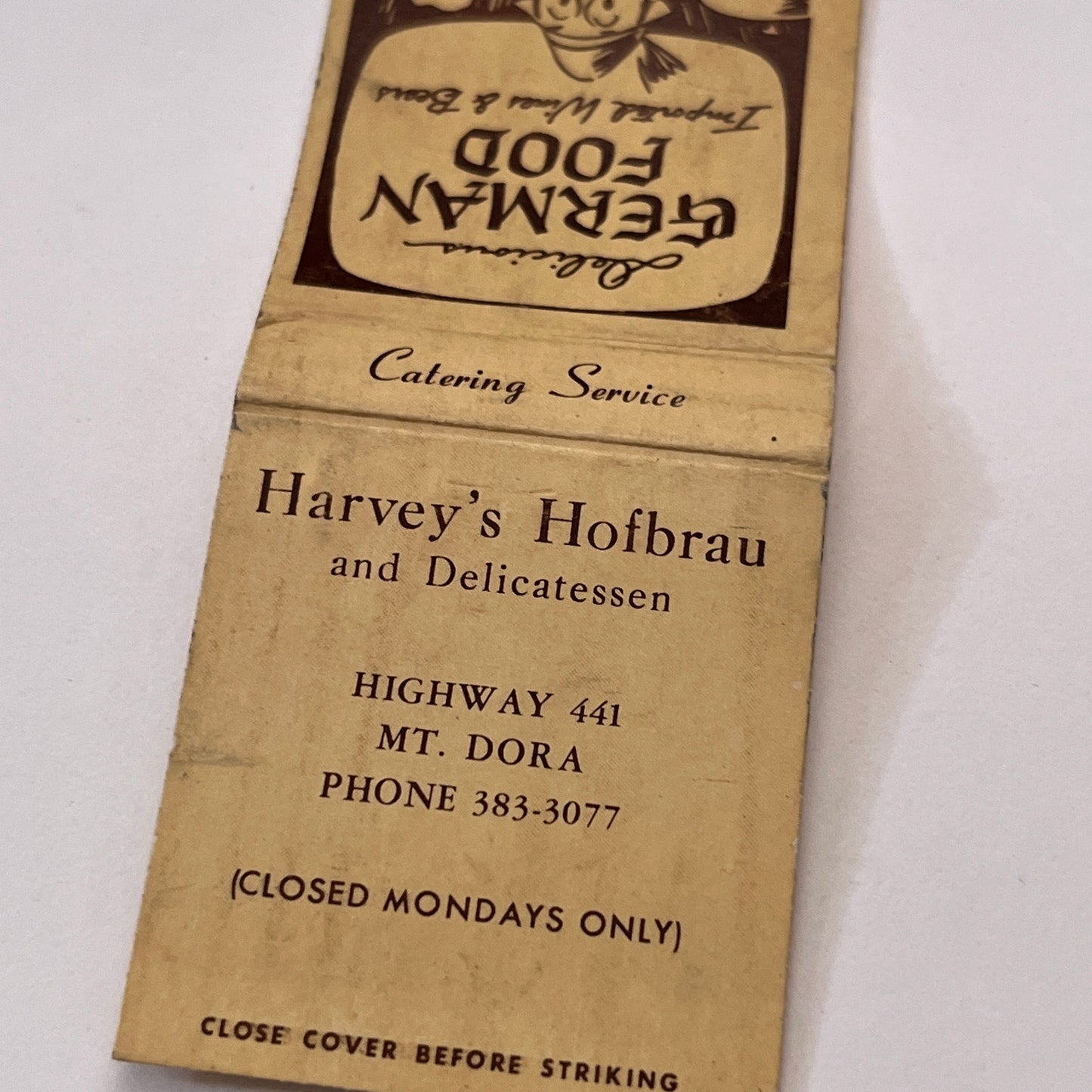 Harvey's Hofbrau German Food Mt. Dora Hwy 441 Vintage Matchbook Cover TB6-MB1-10