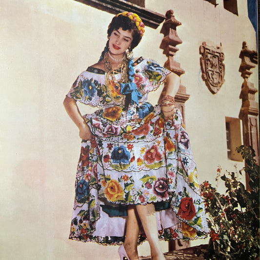 Ensayandose Vintage Retro Mexican Art Print 11x14 V10