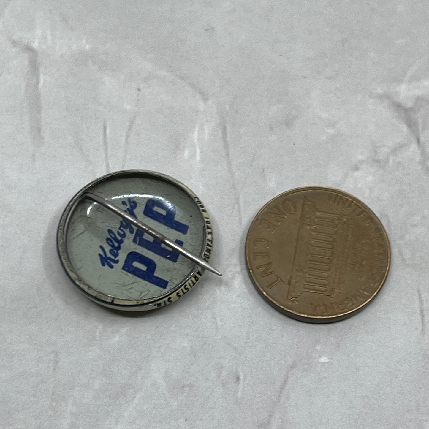 1945 Kellogg's Pep Pin Harold Teen Comic Strip Pinback Button Cereal Premium SE2-2
