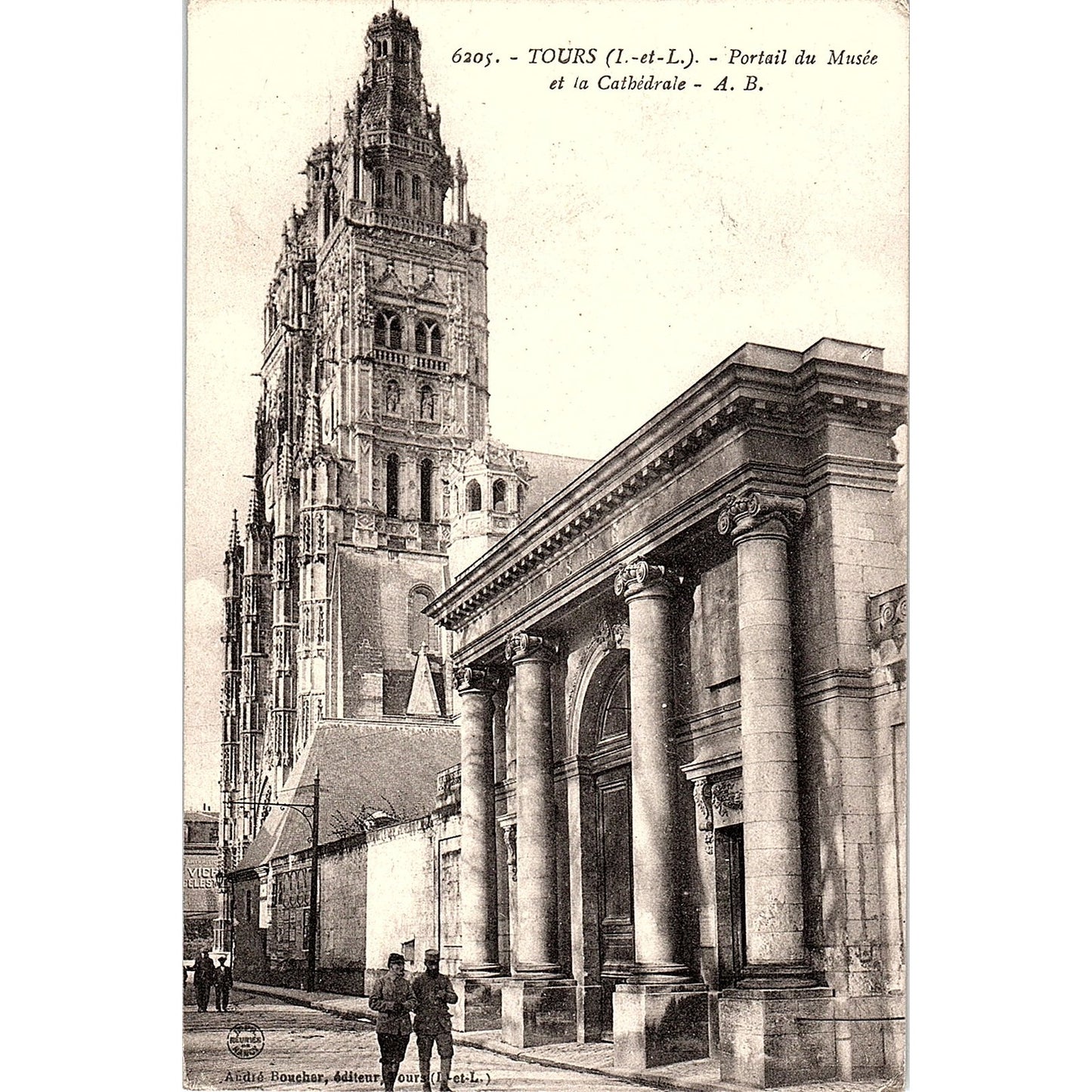Portail Du Musée et la Cathédrale French Antique Postcard PE10