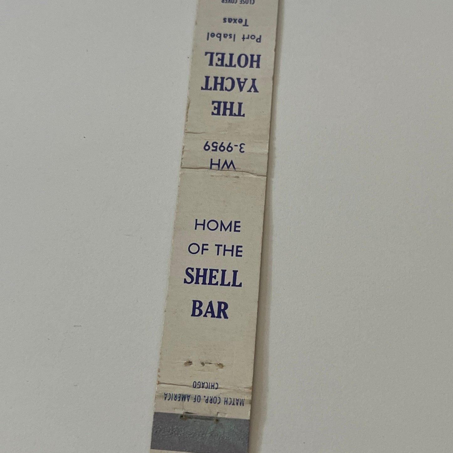 The Yacht Hotel Shell Bar Port Isabel TX Vintage Matchbook TB6-MB2-9