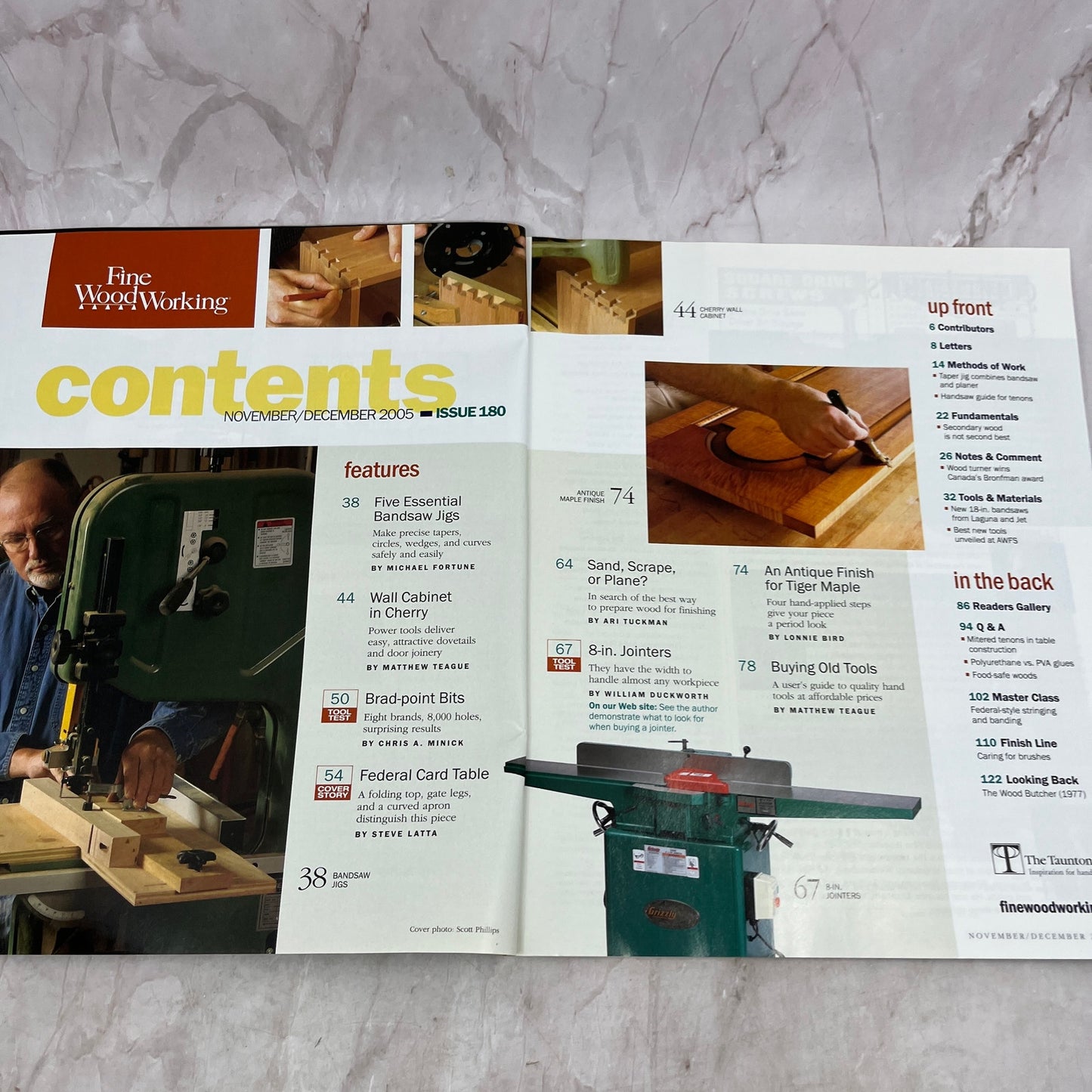 Federal Card Table - Dec 2005 No 180 - Taunton's Fine Woodworking Magazine M34
