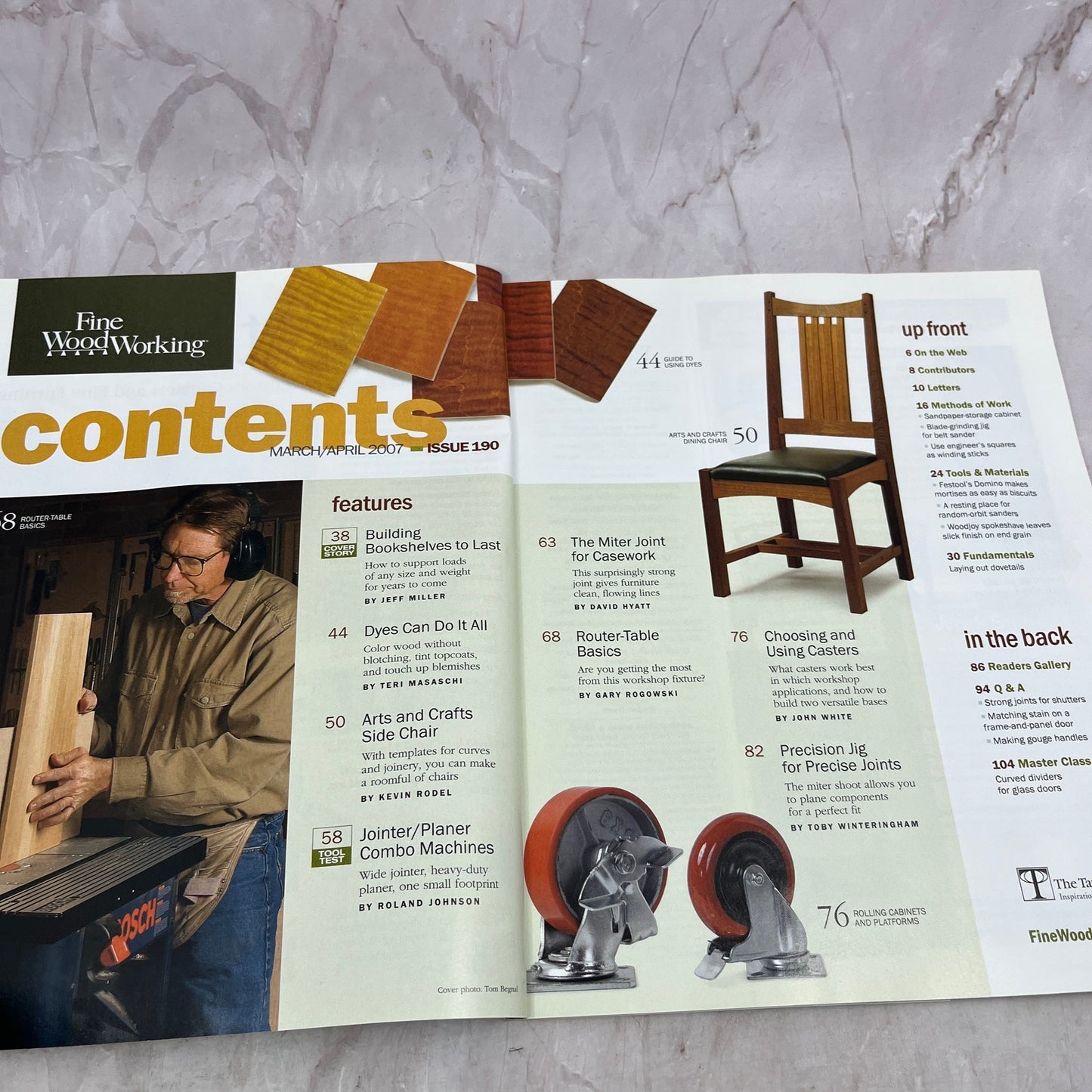 Build Better Bookcases - Apr 2007 No 190 Taunton's Fine Woodworking Magazine M36