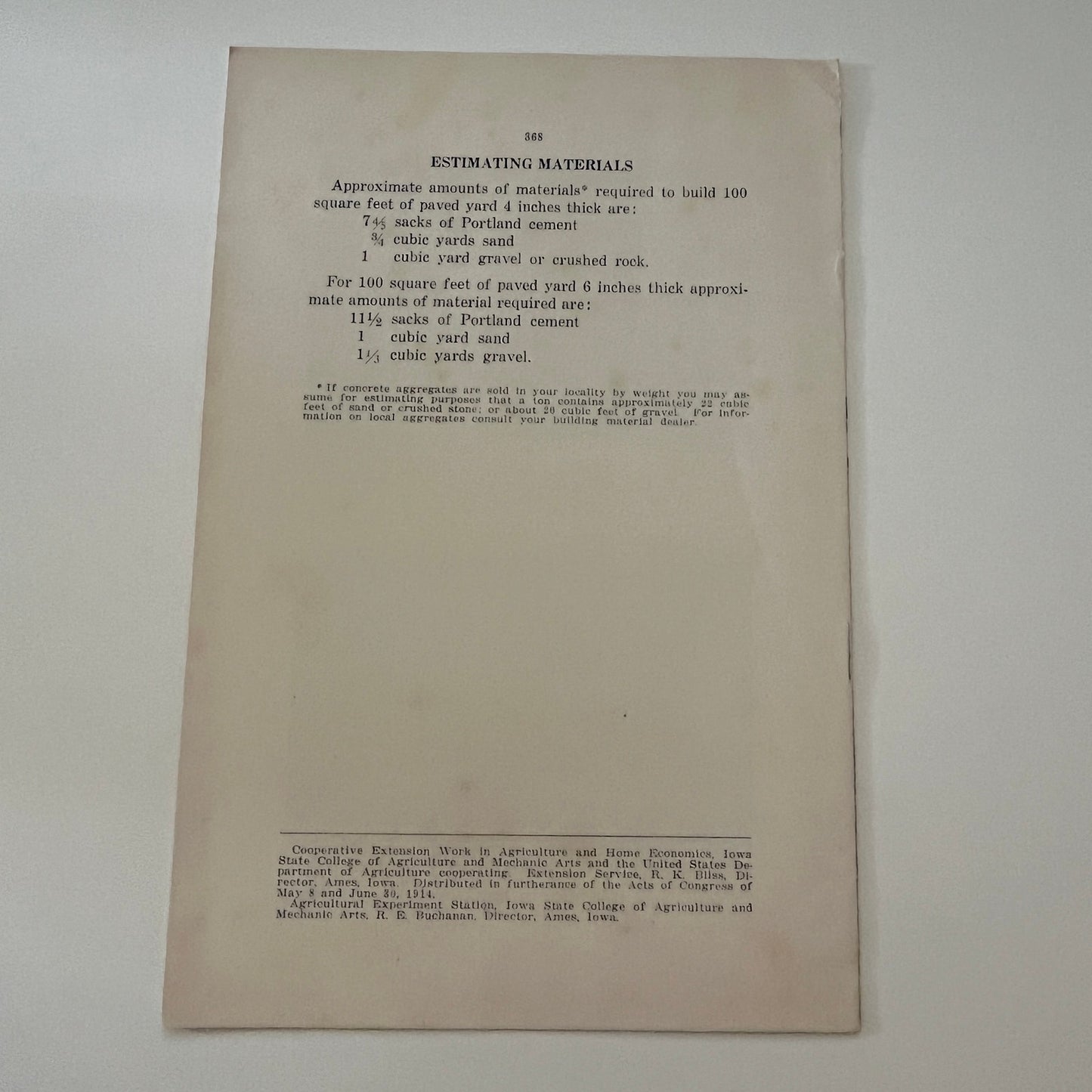 Paved Floors & Lots for Iowa Farms 1944 Ames Iowa Farm Bulletin Booklet TK2-XB4