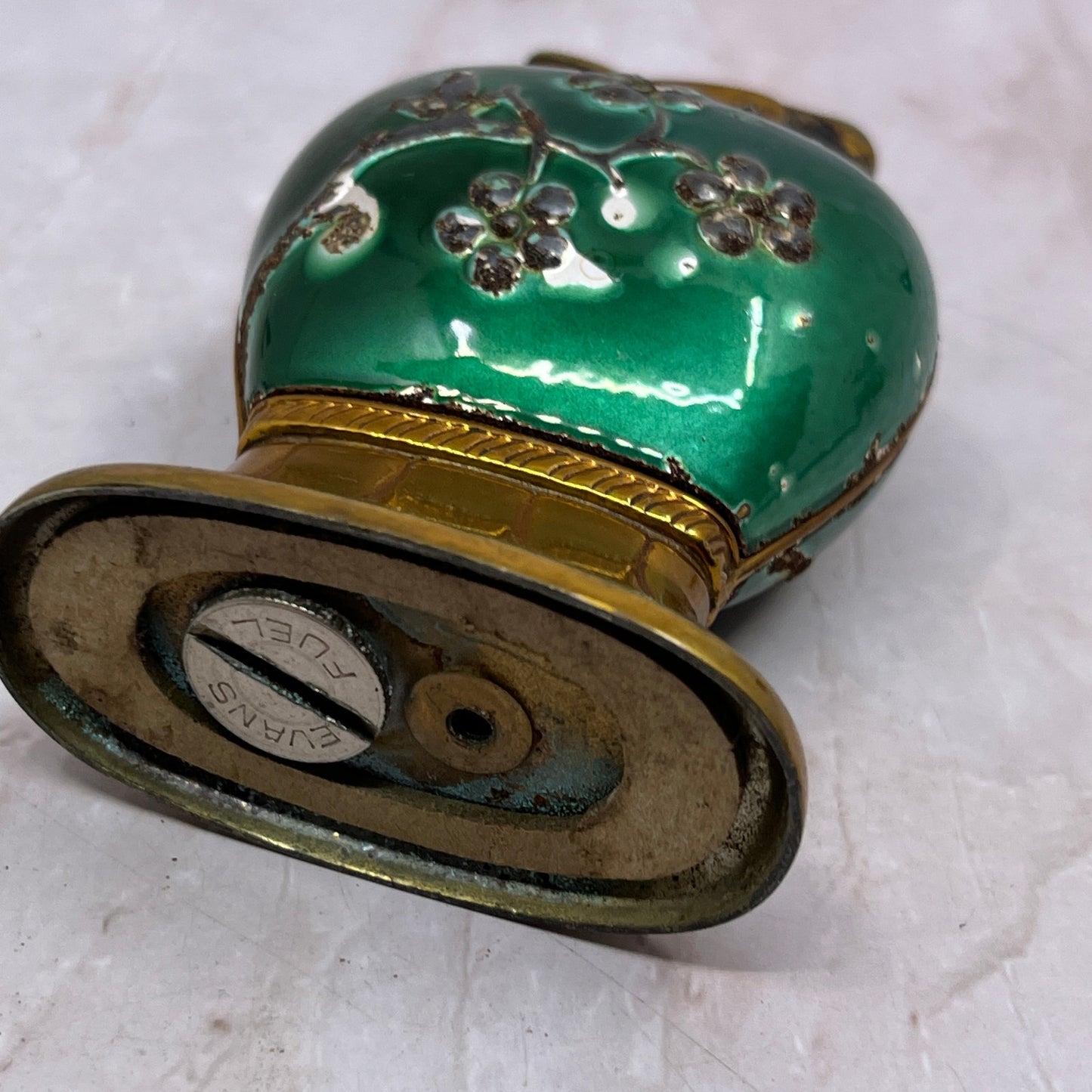 Vintage Evans Art Deco Green Enamel Gold Tone Classic Spitfire Table Lighter TL12